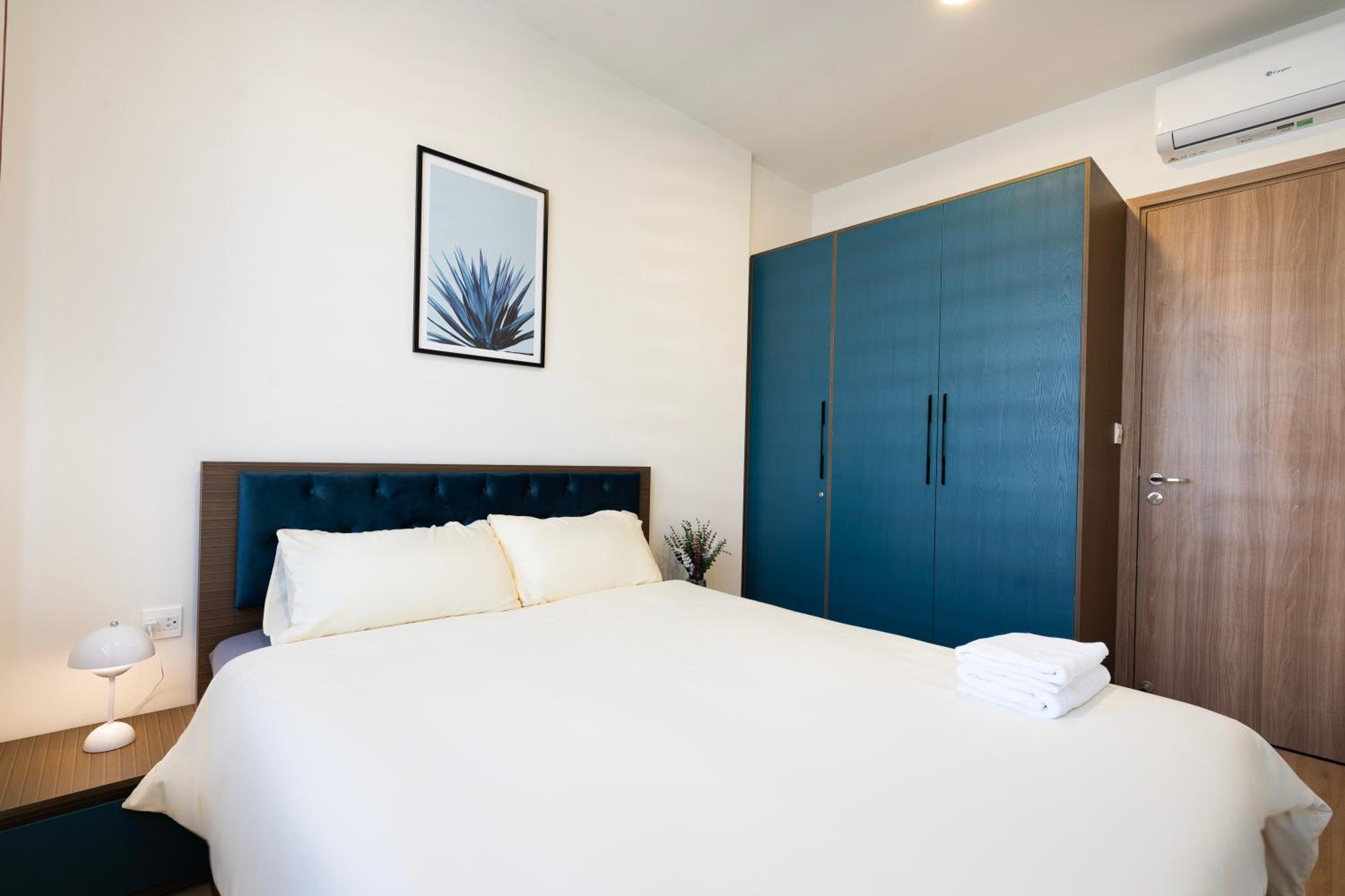 Duxton House Saigon- Near walk street Bui Vien - Ben Thanh Market
