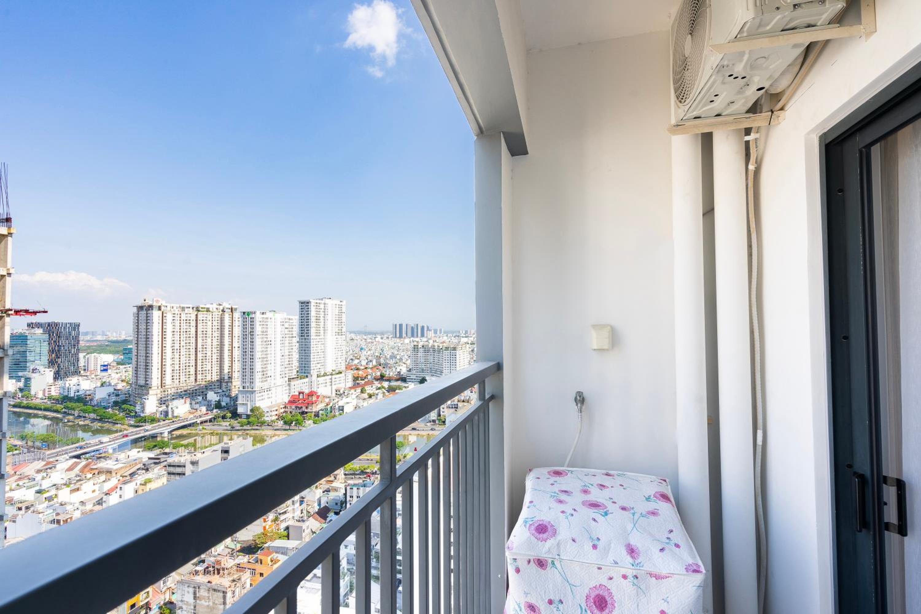 Duxton House Saigon- Near walk street Bui Vien - Ben Thanh Market