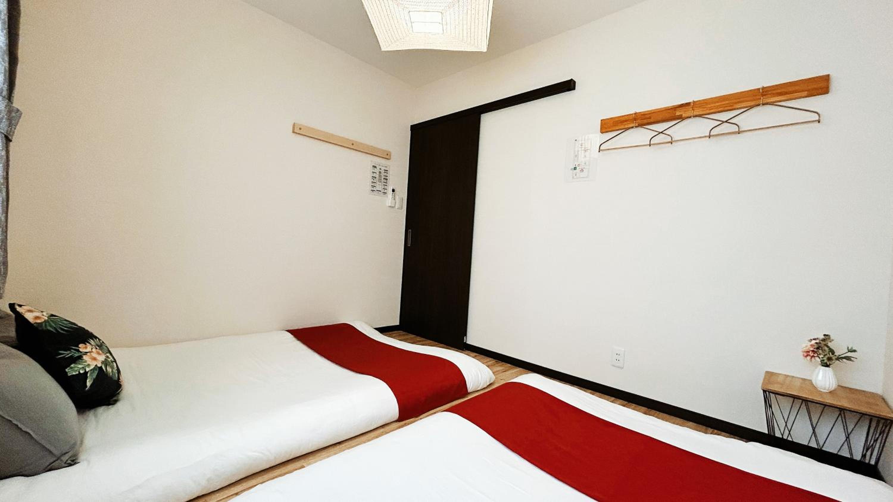 Osaka Family Villa with Free Parking near Namba
