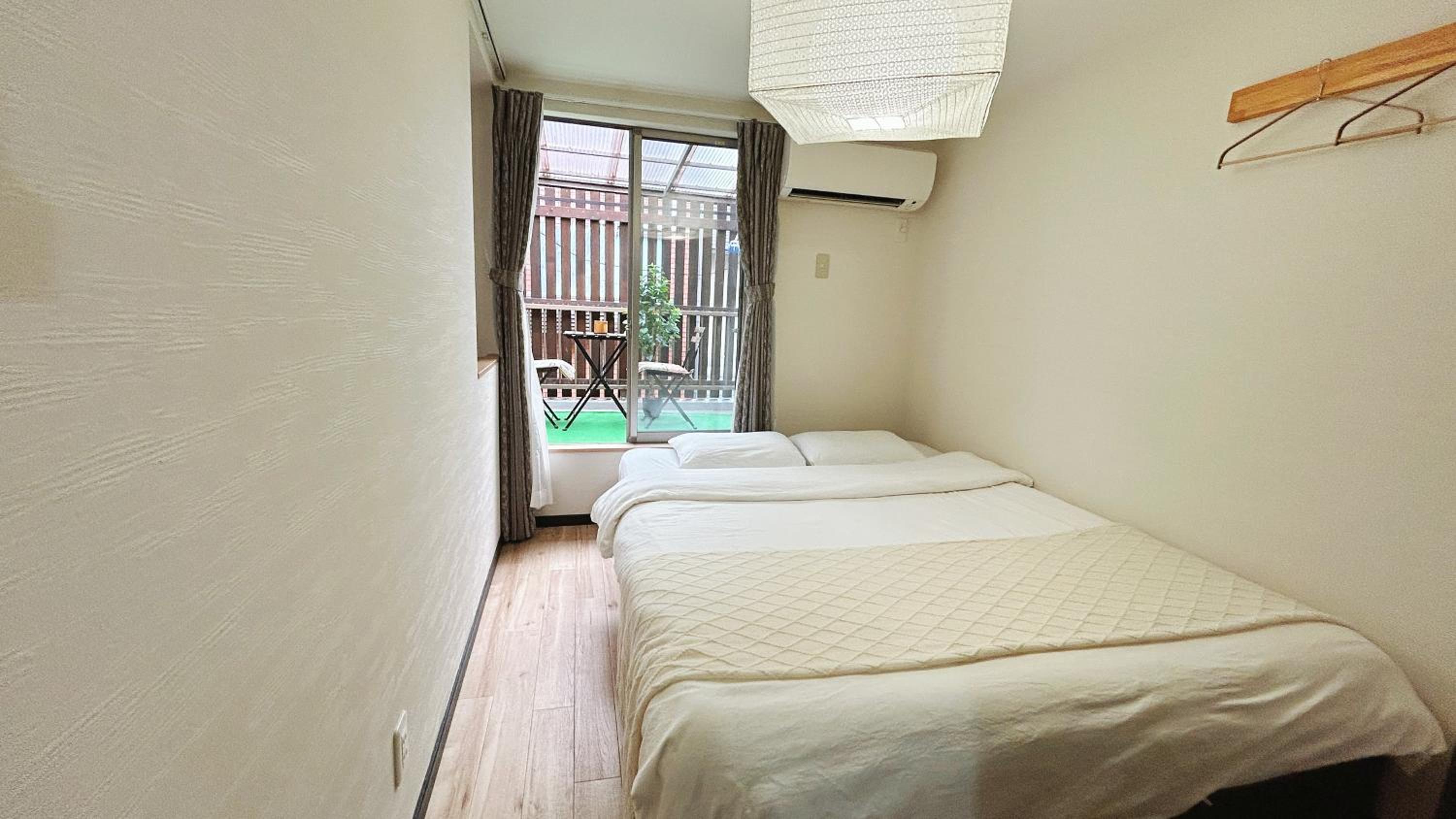 Osaka Family Villa with Free Parking near Namba