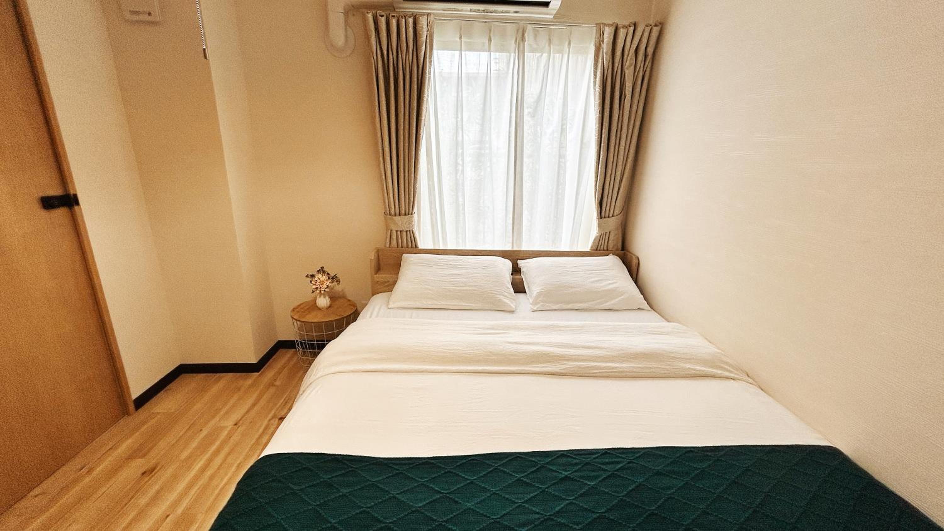 Osaka Family Villa with Free Parking near Namba