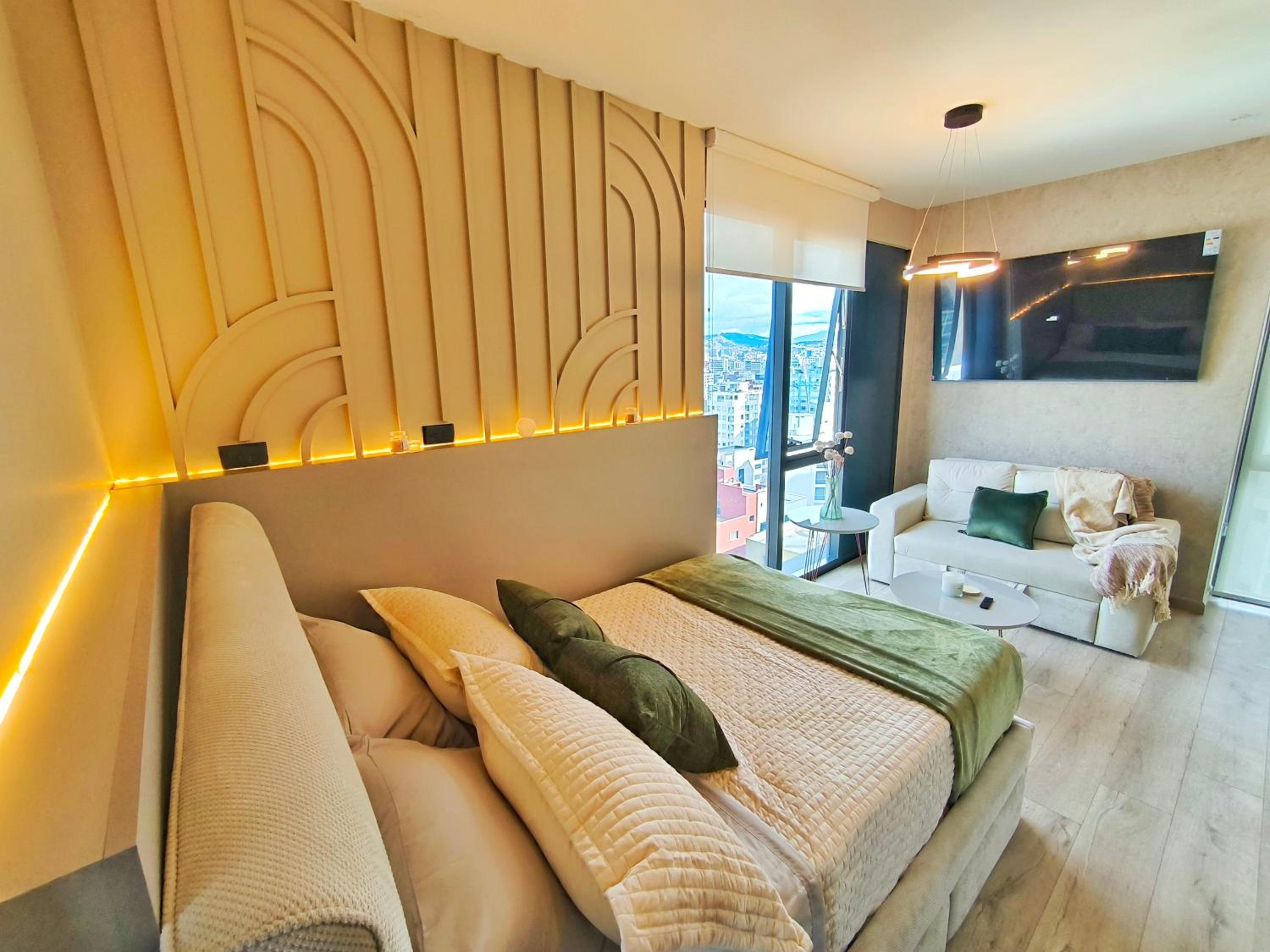 Republica del Salvador Coliving Ecuador XOE