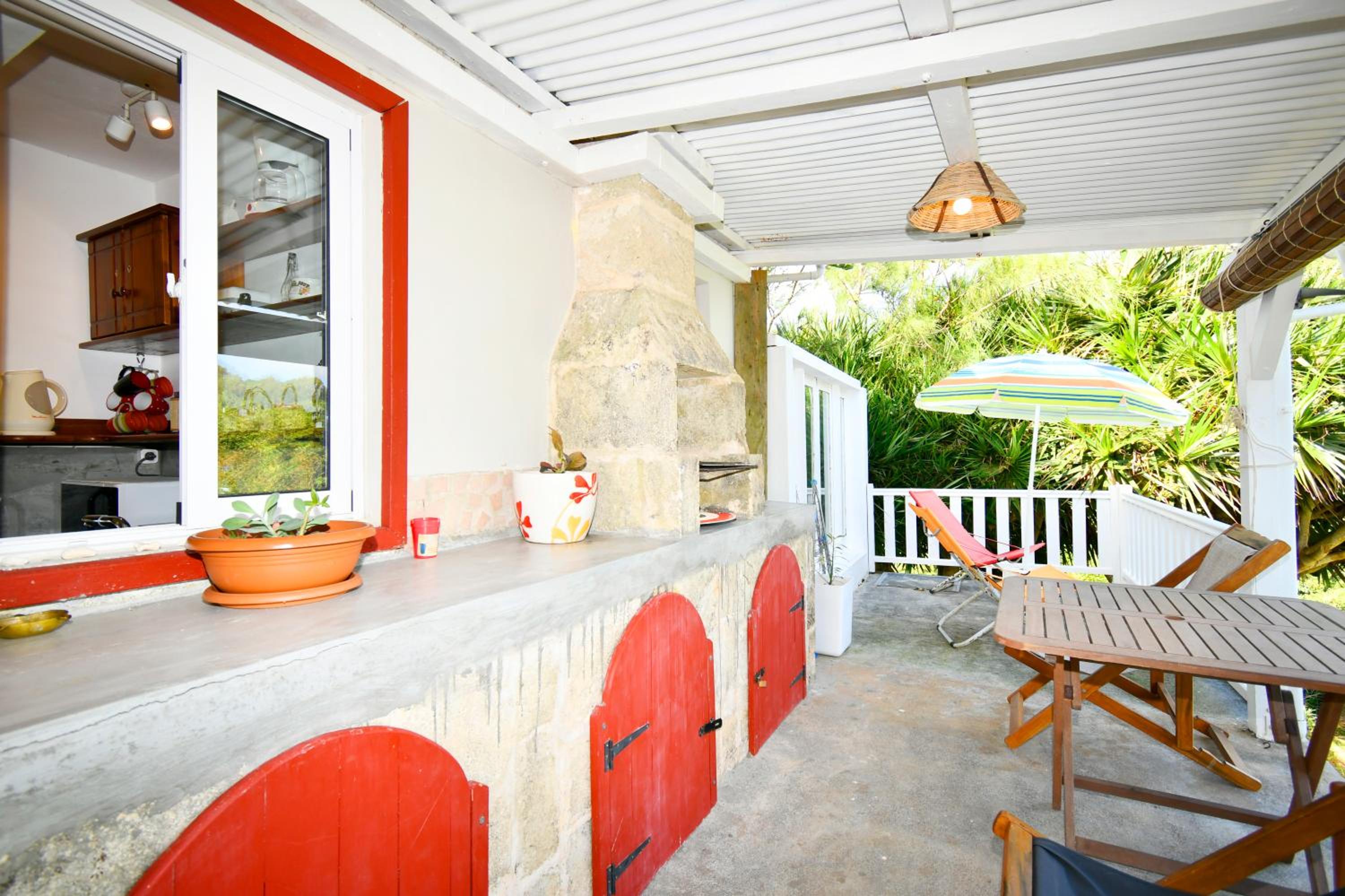 PaPMam Cottage with great views view 2
