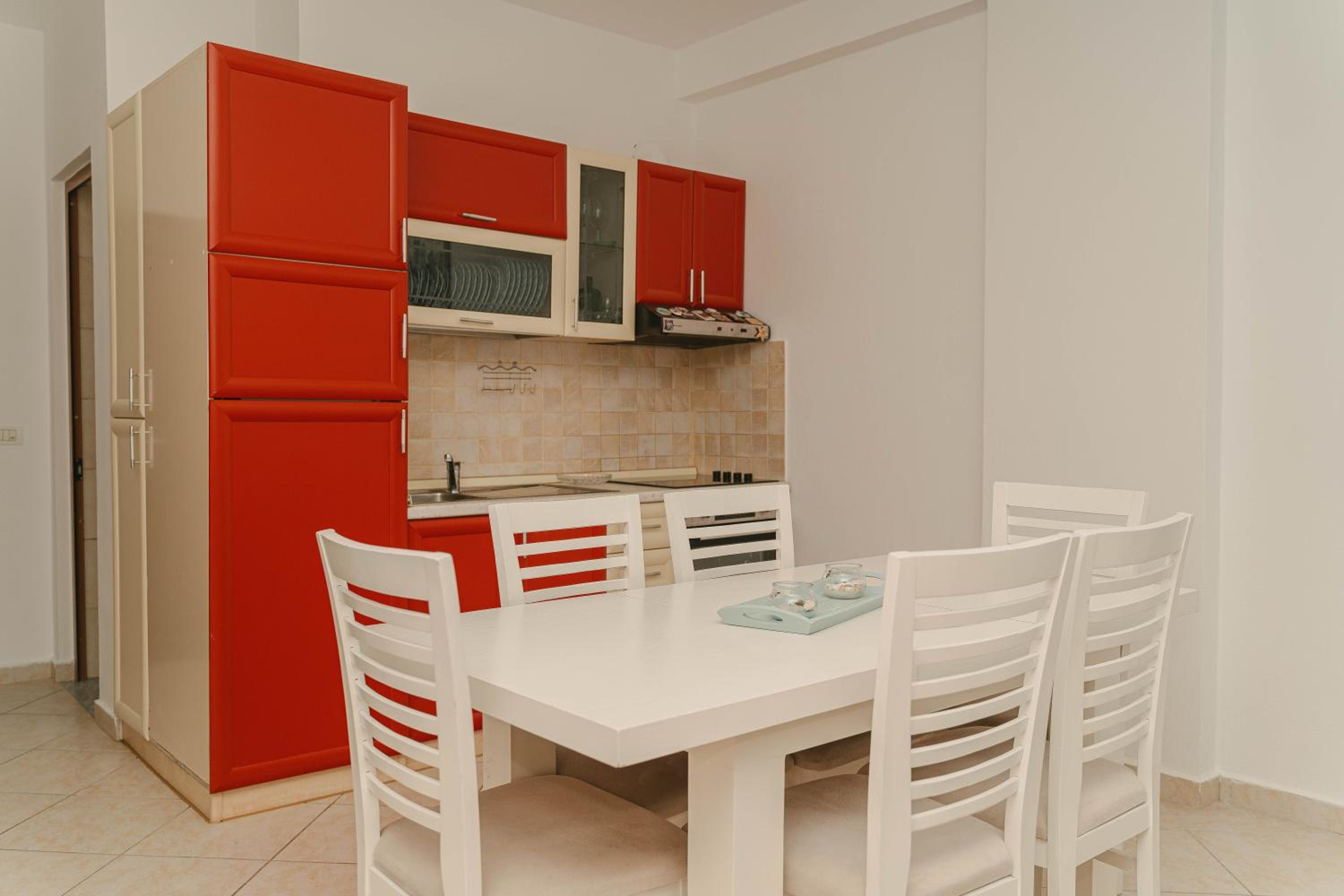 Kote's Home Beachfront Apartment 21