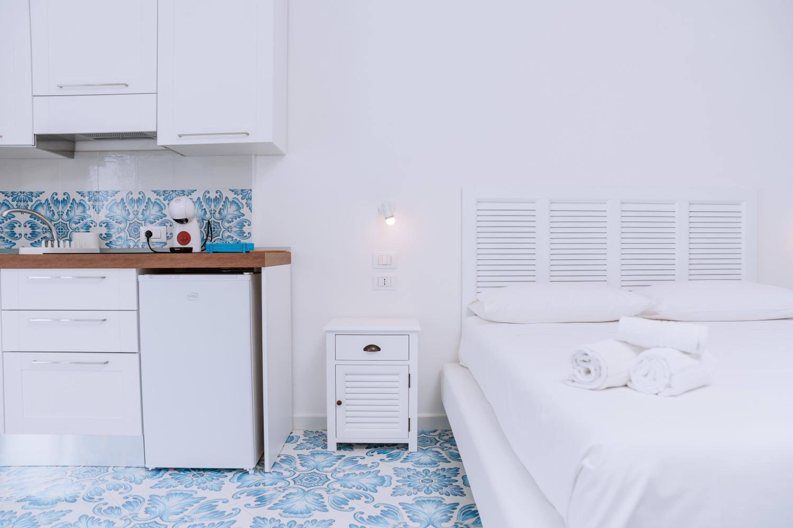 Omare Apartments