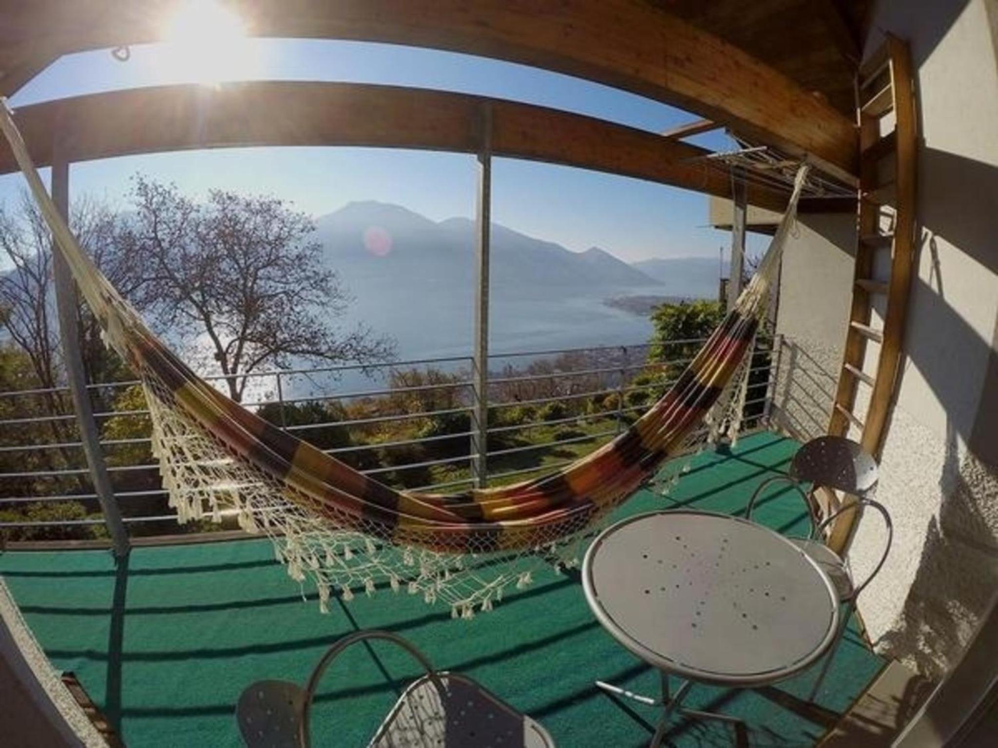 Casa Laura, Brione sopra Minusio