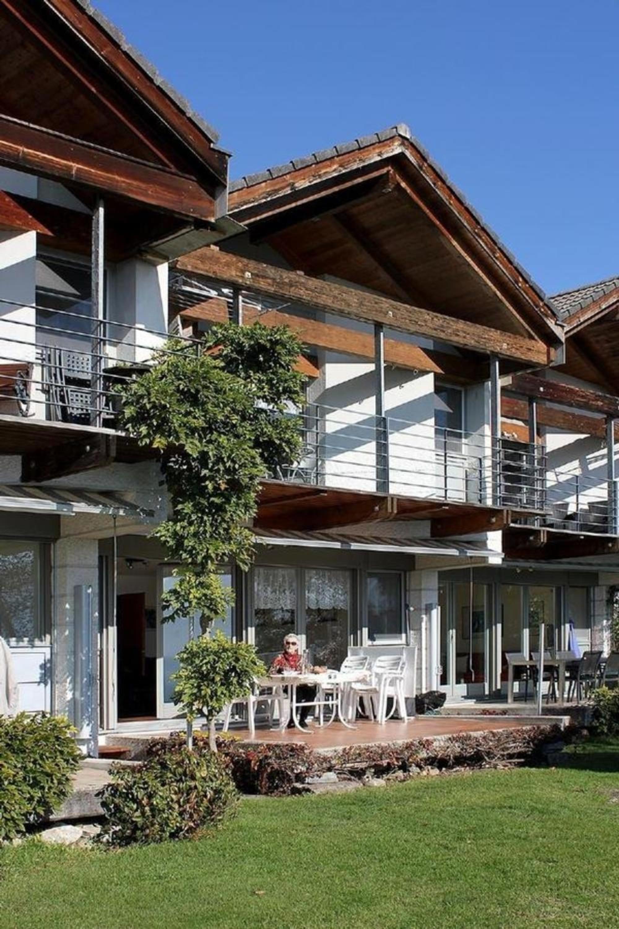 Casa Laura, Brione sopra Minusio