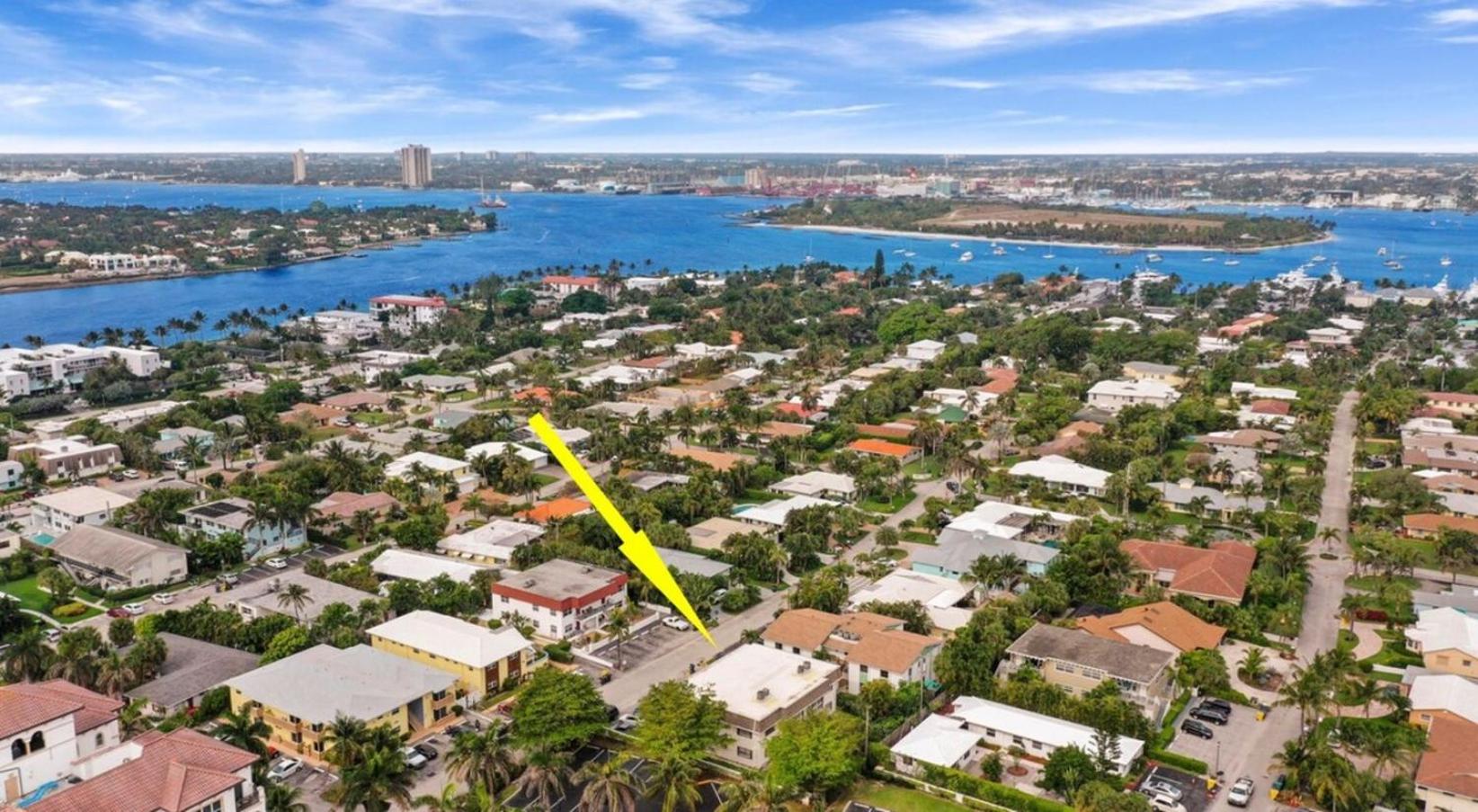Steps To Beach! 4 Condos In 1- Perfect For Groups view 2