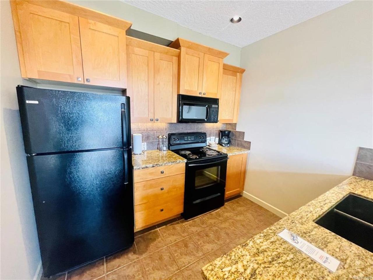 Sooke Vacations - Sheringham Townhouse - Sooke - Property Image 5