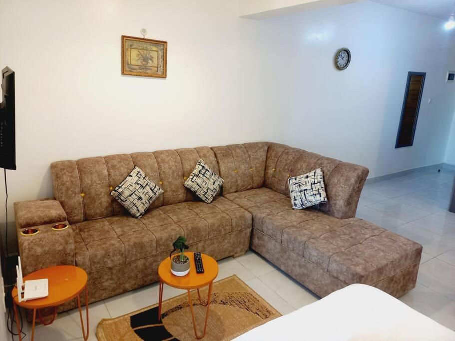 Kisimani Heights Specious Studio apt 907 view 4