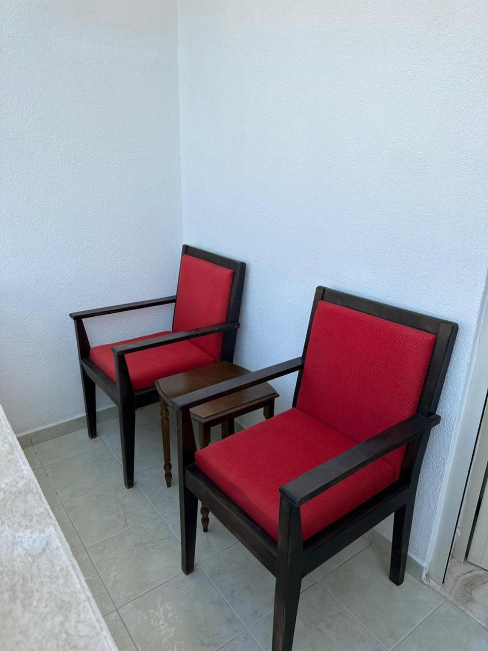 Illyria Apartments