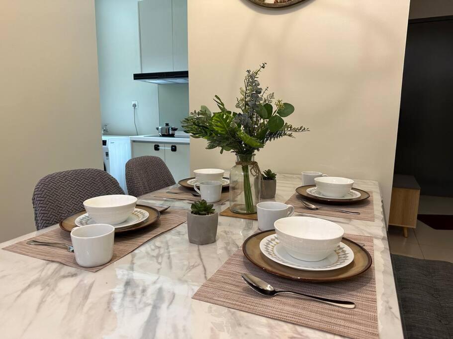 Paradigm Residence -High Floor above Paradigm Mall