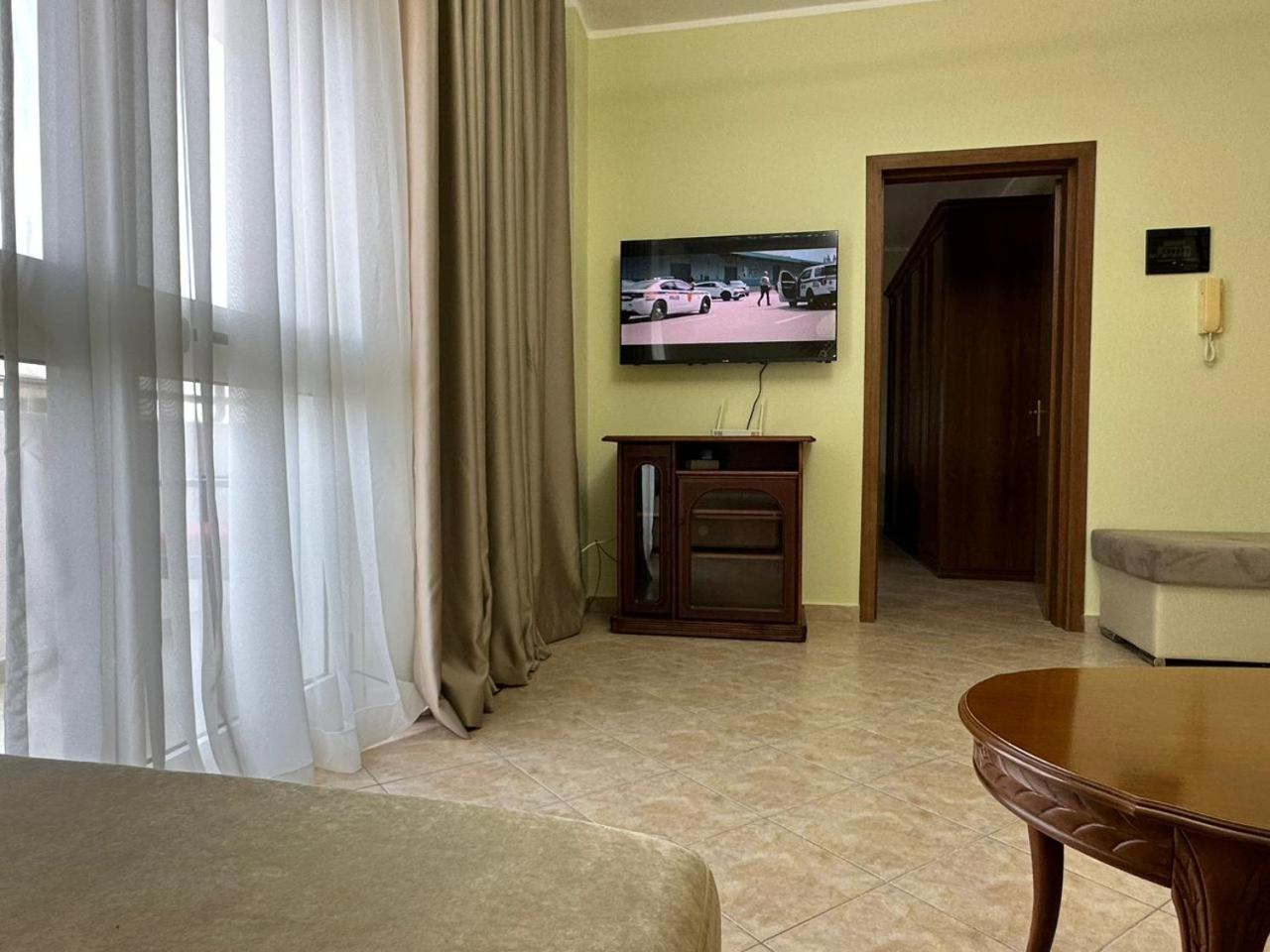 Illyria Apartments