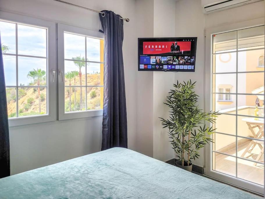 Villa Vencejo - 3 bed villa - fully refurbished in Riviera Del Sol, Mijas