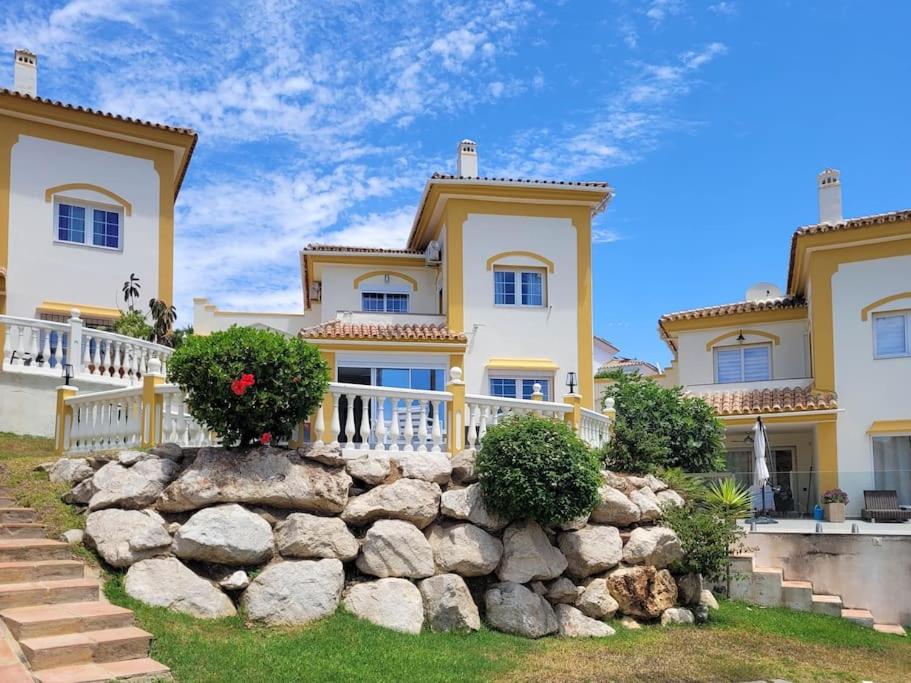 Villa Vencejo - 3 bed villa - fully refurbished in Riviera Del Sol, Mijas