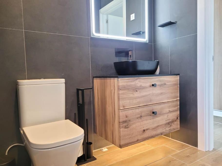 Villa Vencejo - 3 bed villa - fully refurbished in Riviera Del Sol, Mijas