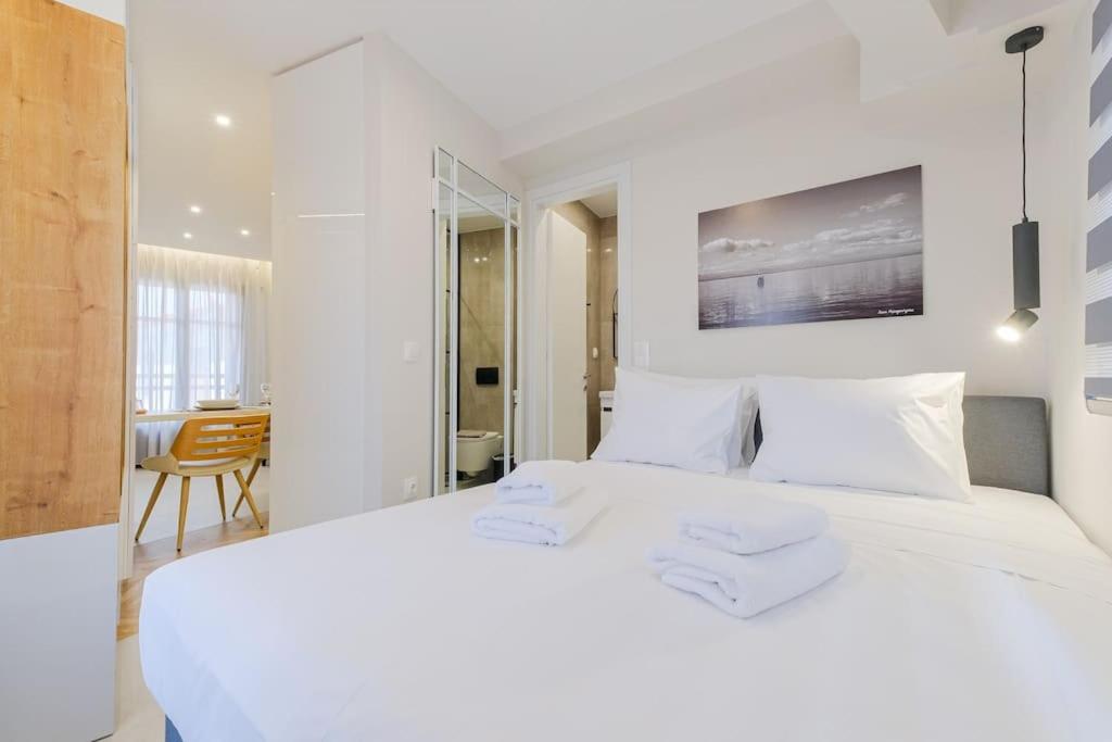 Zennova #72 Tsinari Luxury Suite - Private Parking view 2