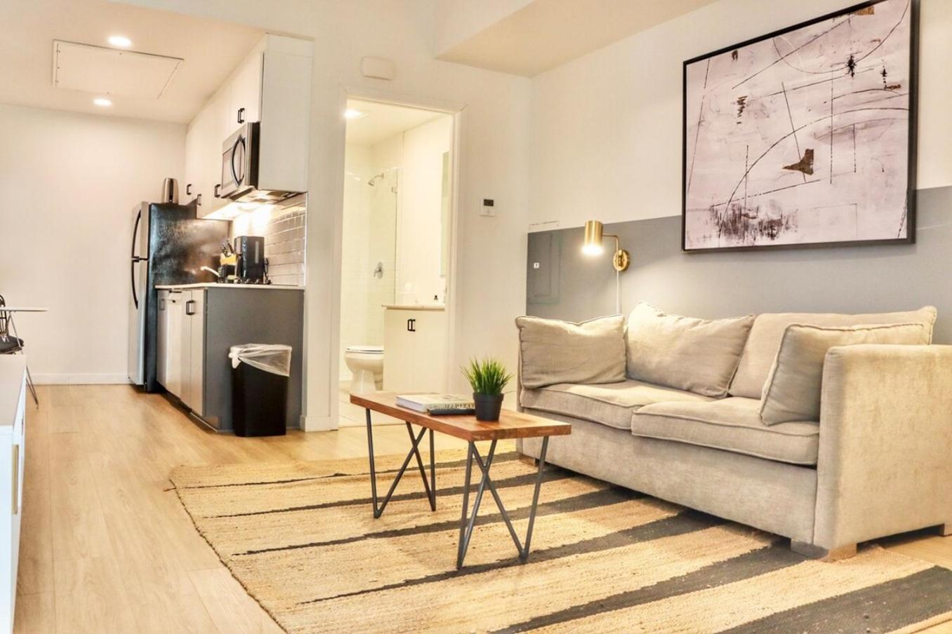 Boutique Suite in Downtown San Diego view 3