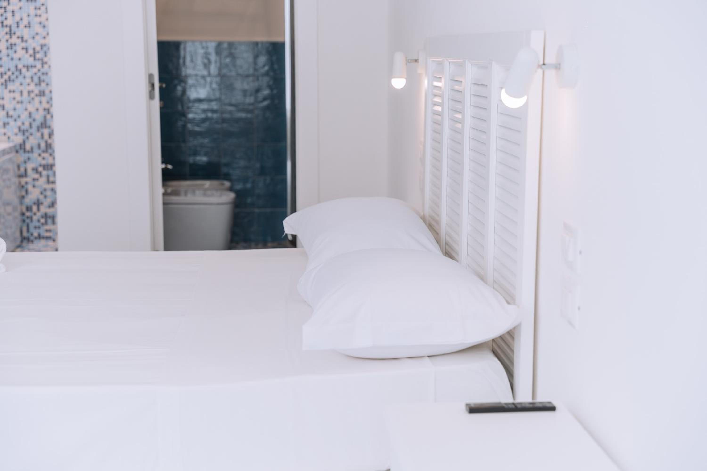 Omare Apartments