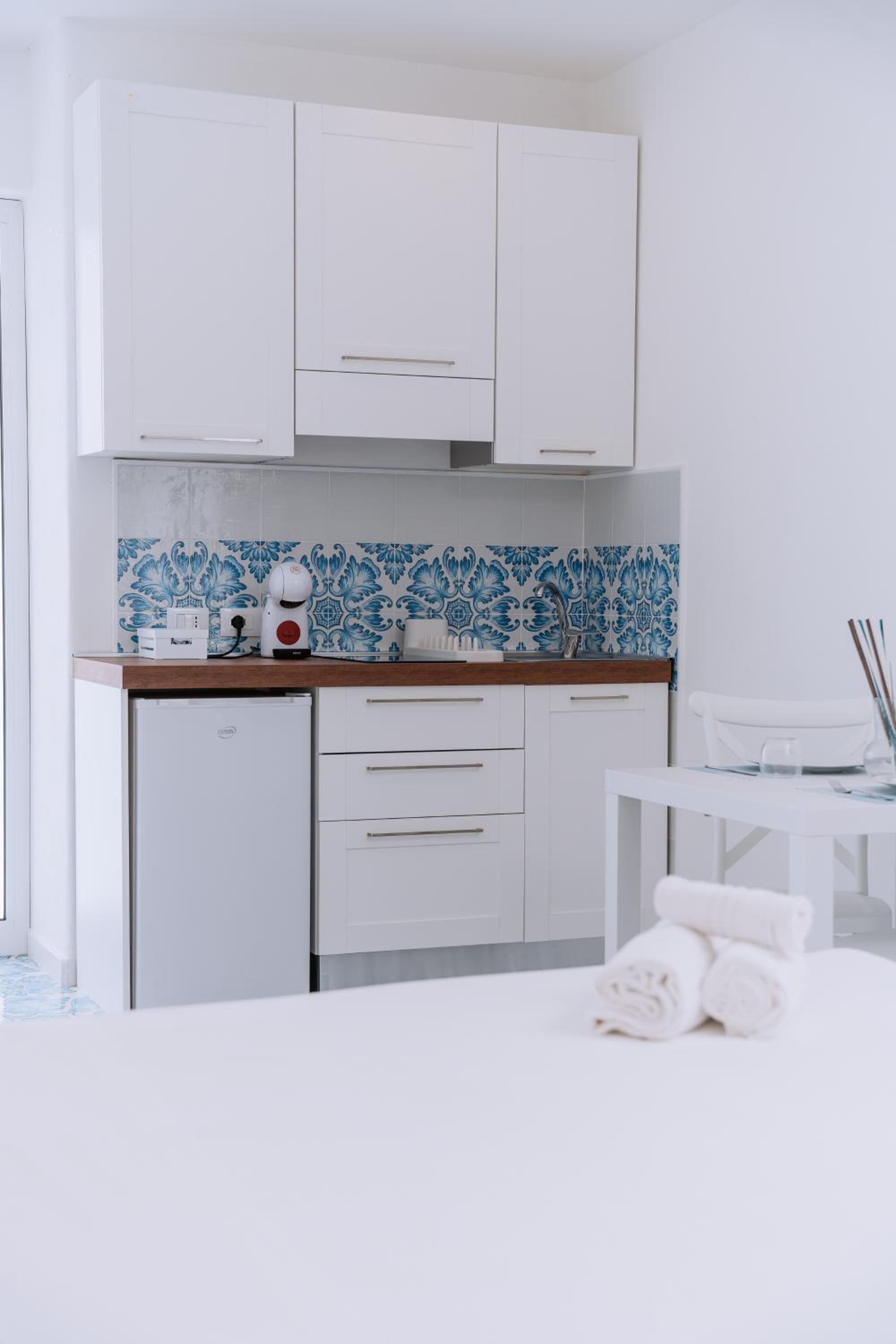 Omare Apartments