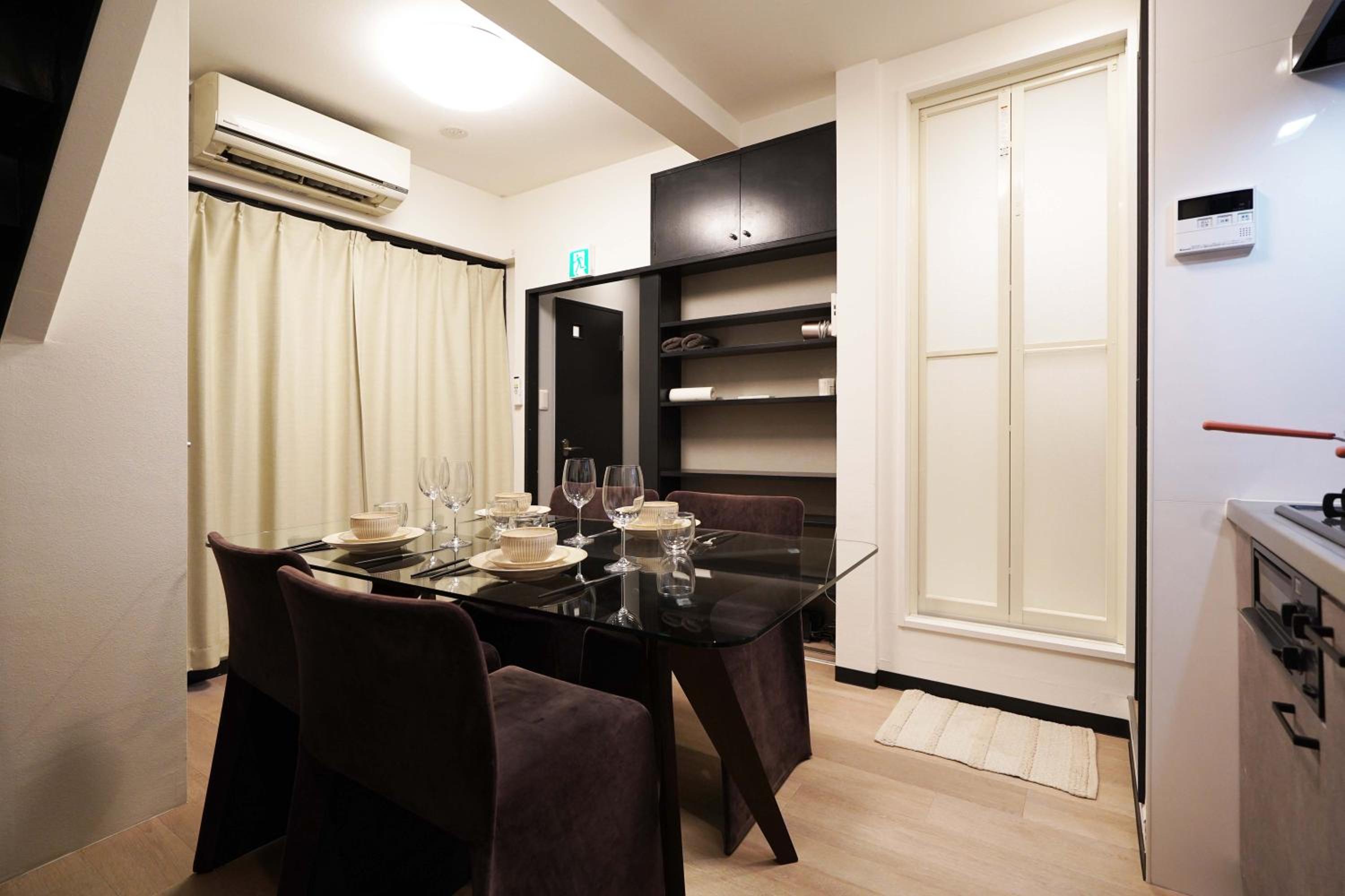 Penthouse 1-bedroom flat in Hiroo Shibuya