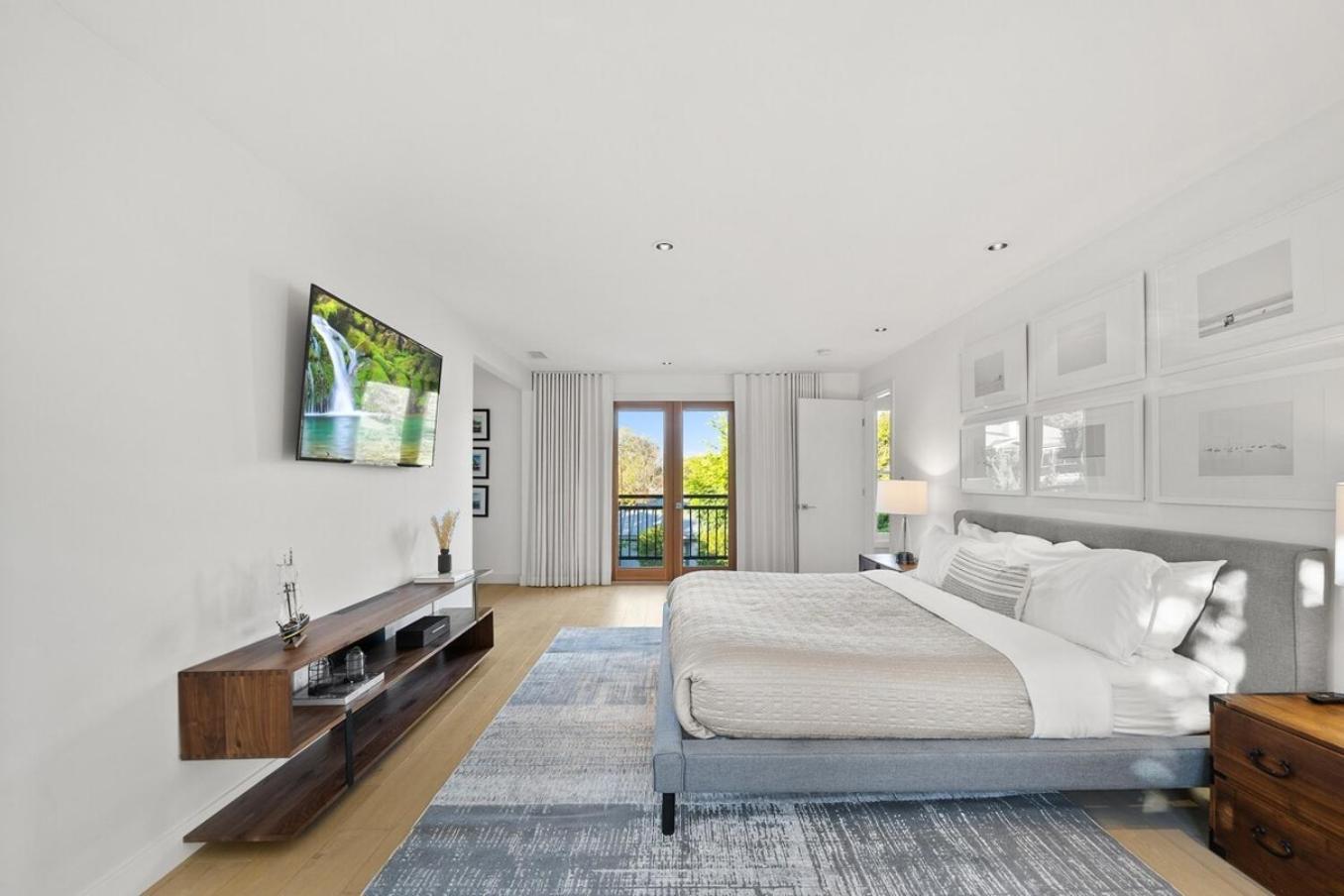 Prestige Studio City Estate