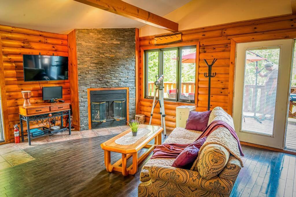 Le Chalet des Huards avec SPA et WIFI