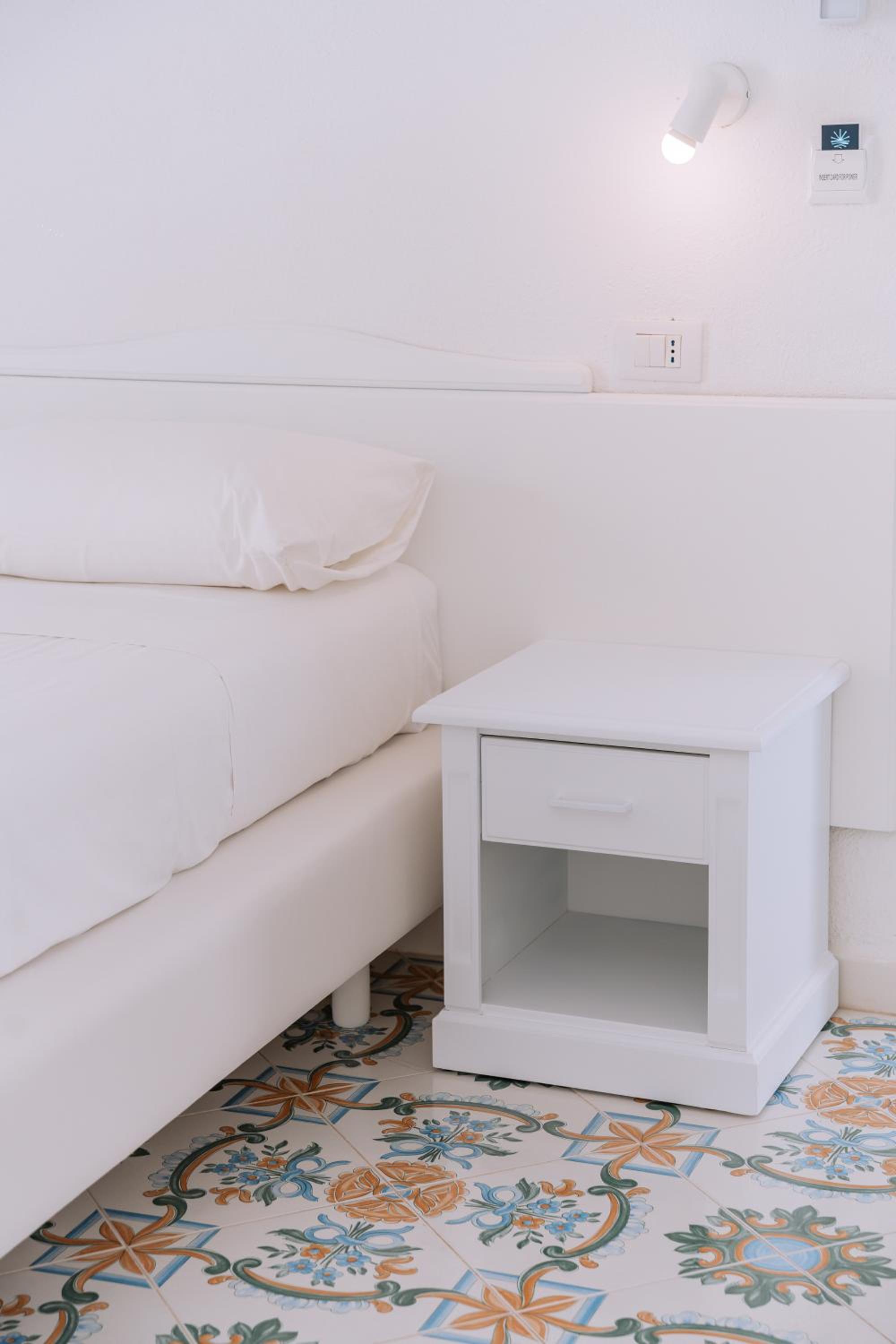 Omare Apartments