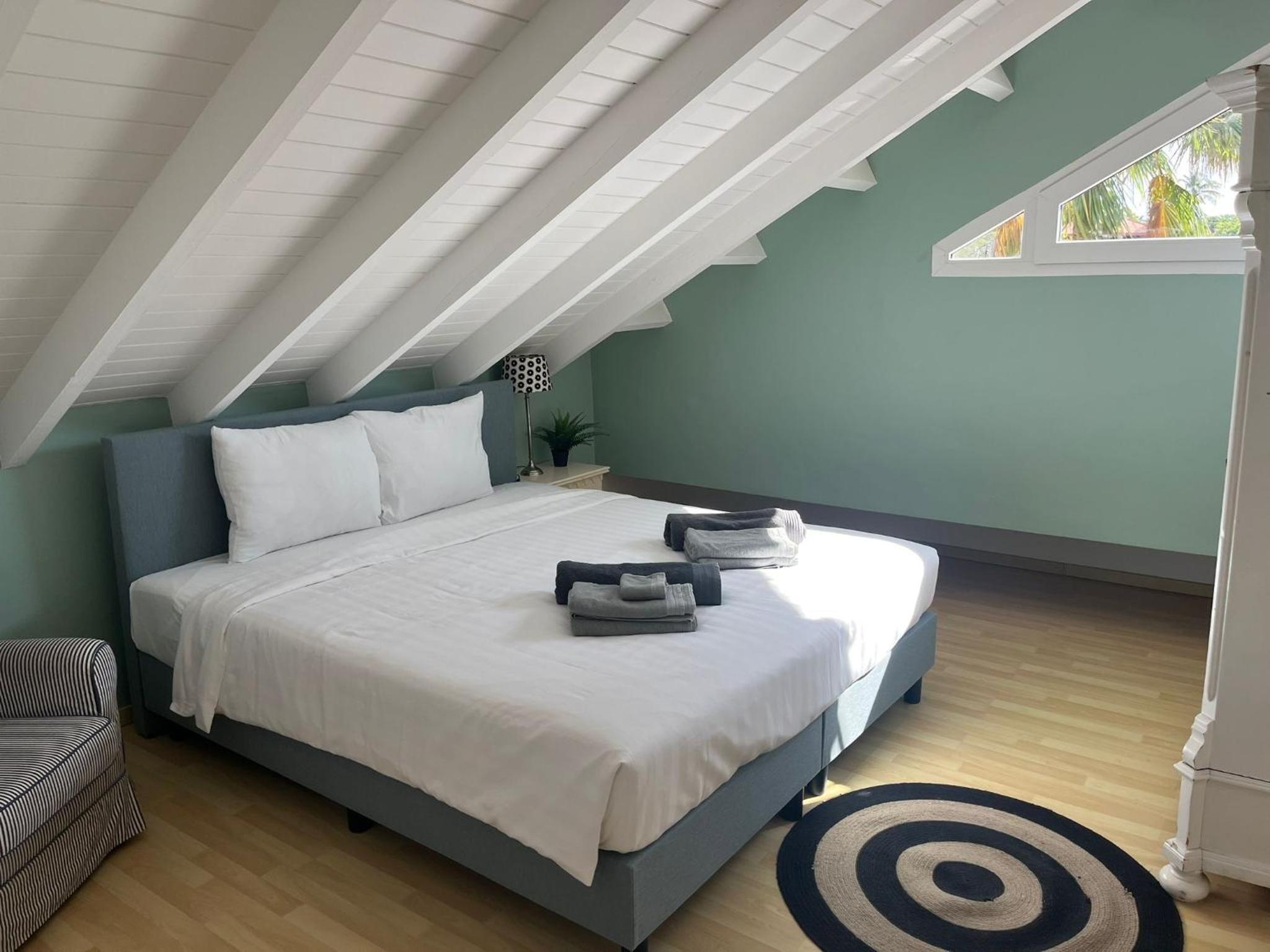 Spanish Keys Appartment met zwembad