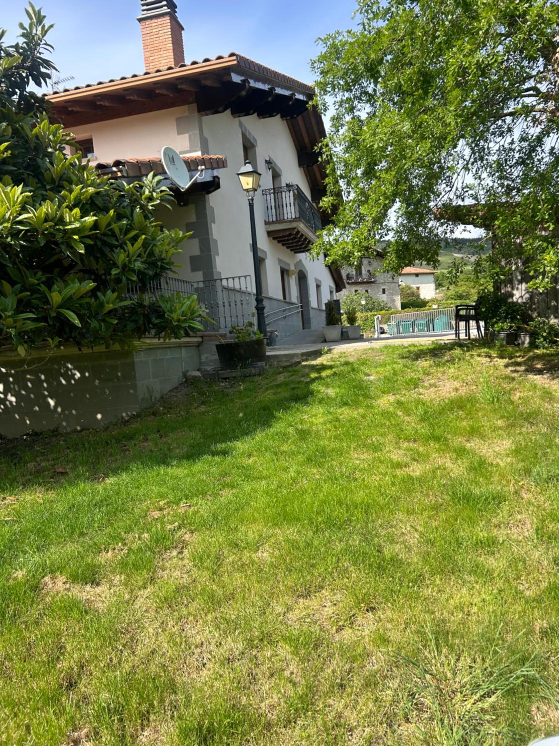 Casa Rural Sarobetxea en Larrayoz, Navarra