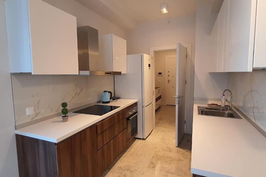 Security deluxe apartment