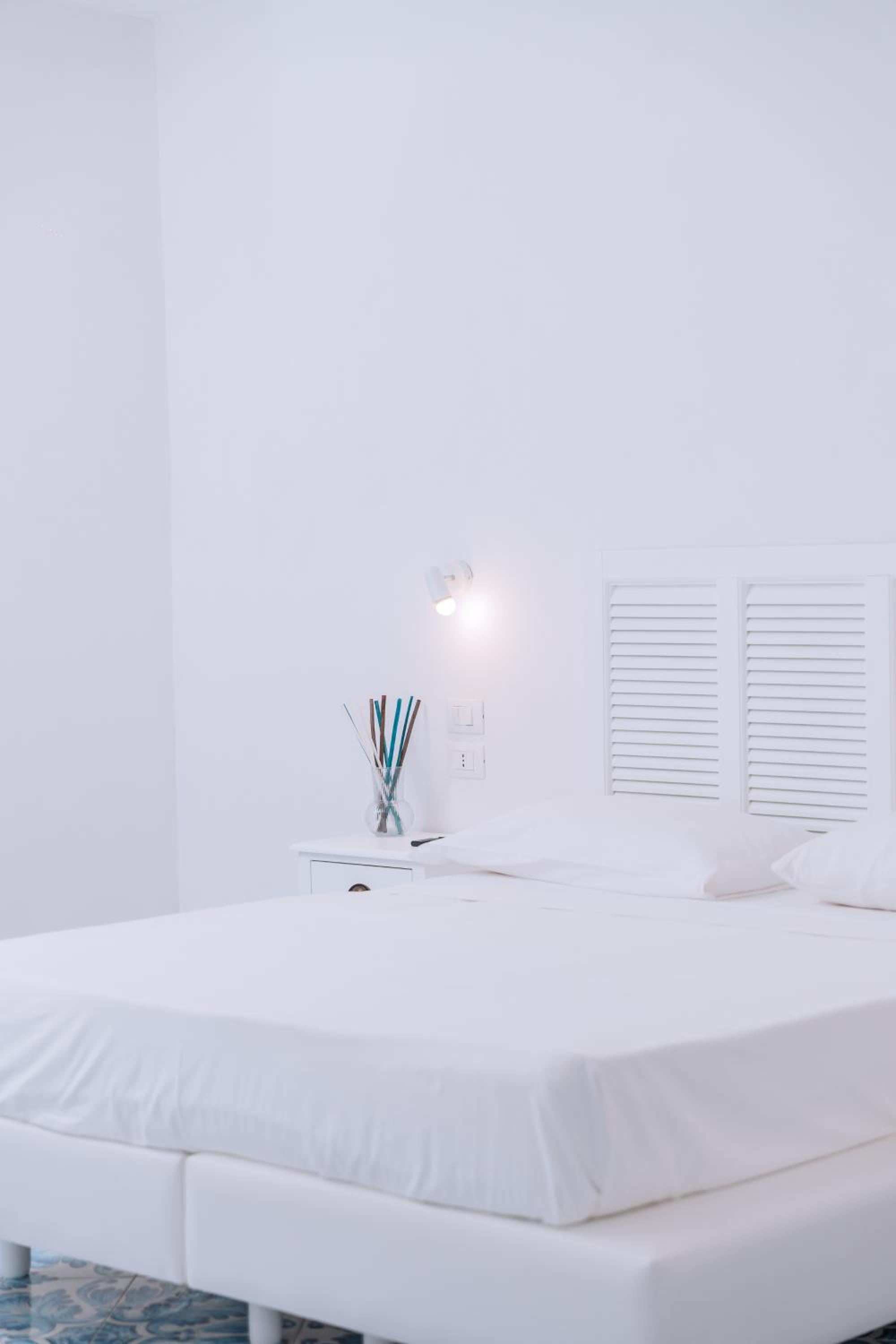 Omare Apartments