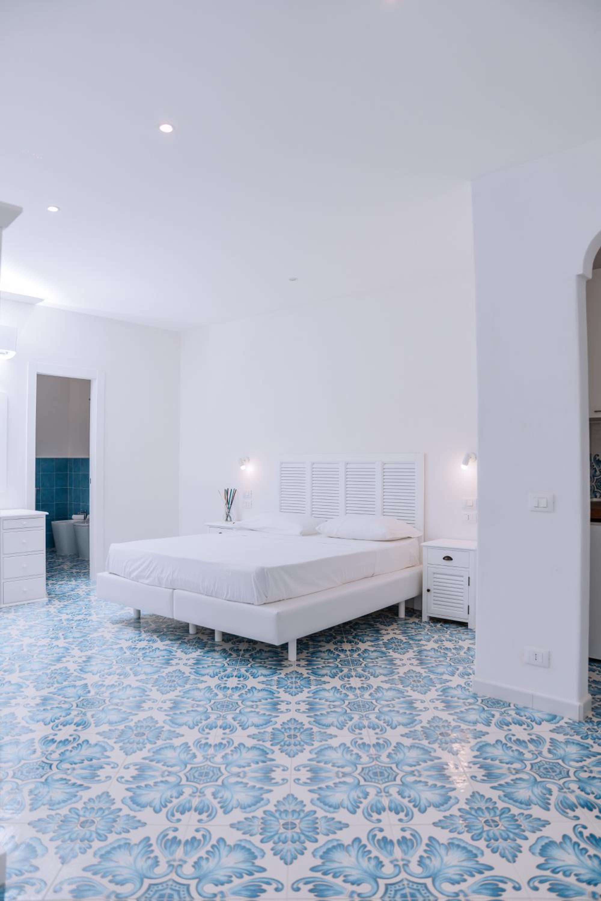 Omare Apartments