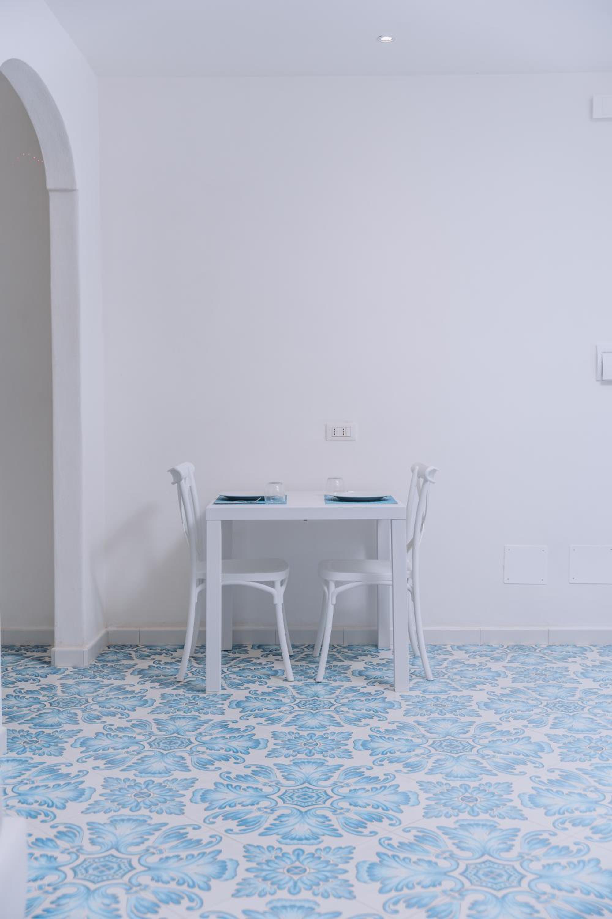 Omare Apartments