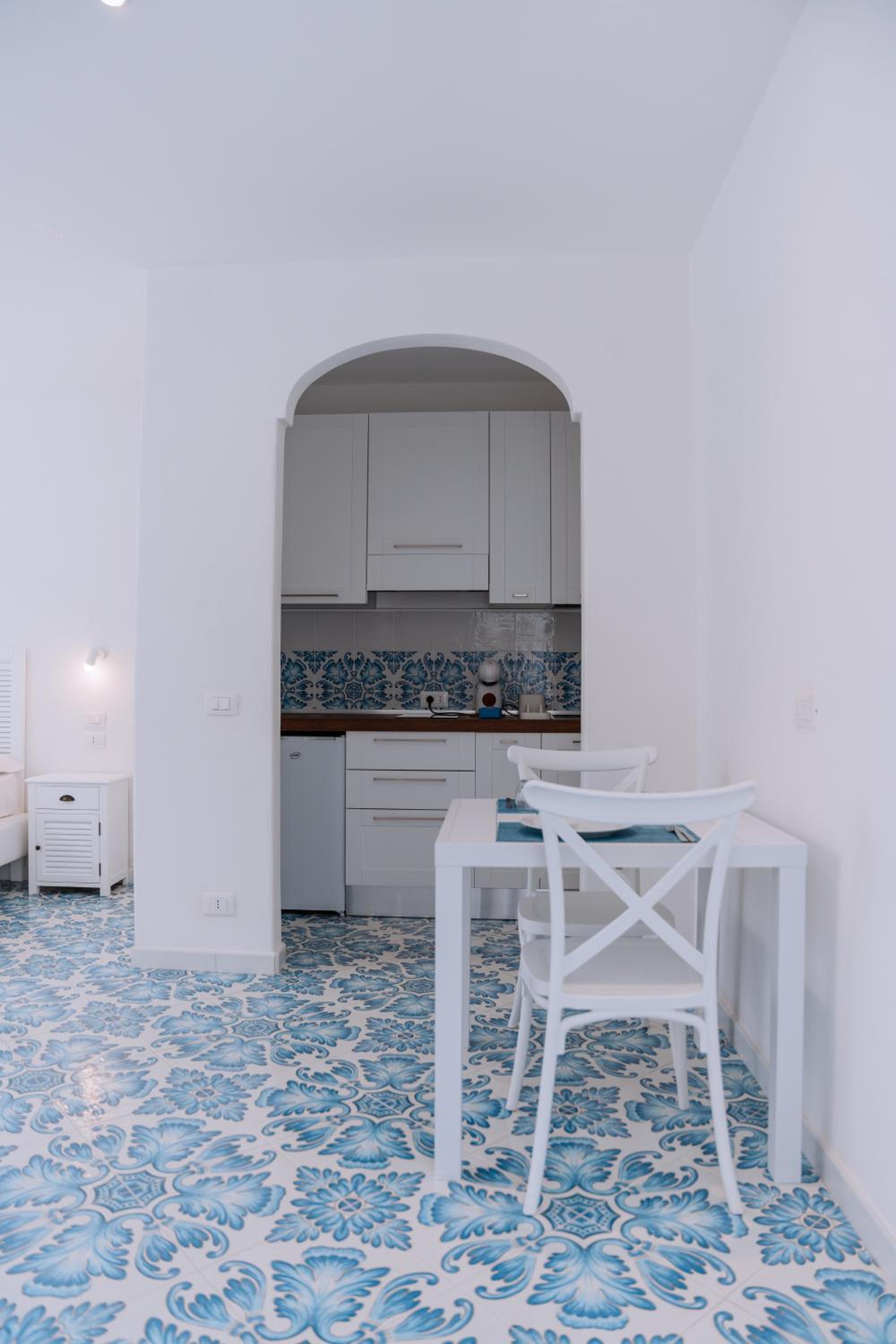 Omare Apartments