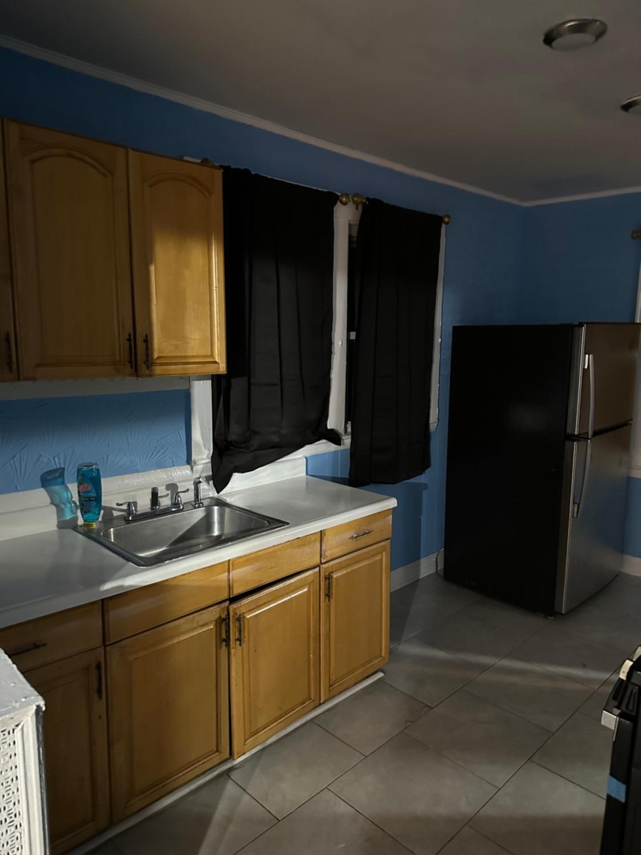 Fidelia Fuchsite Room, Queen Bed minutes from Newark Liberty international Airport and Newark Penn Station - Property Image 8