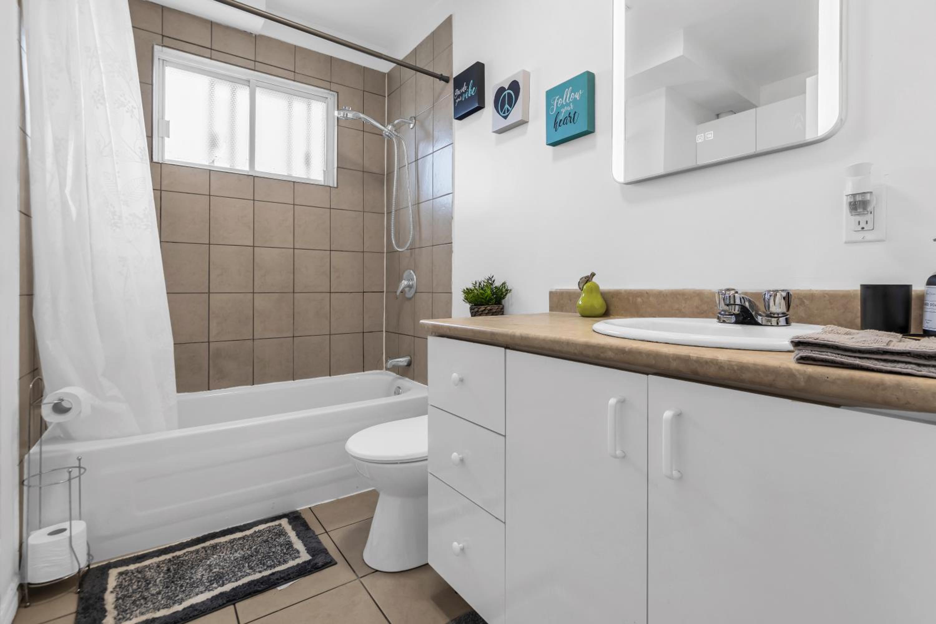 Cozy 3 Bedrooms Montreal