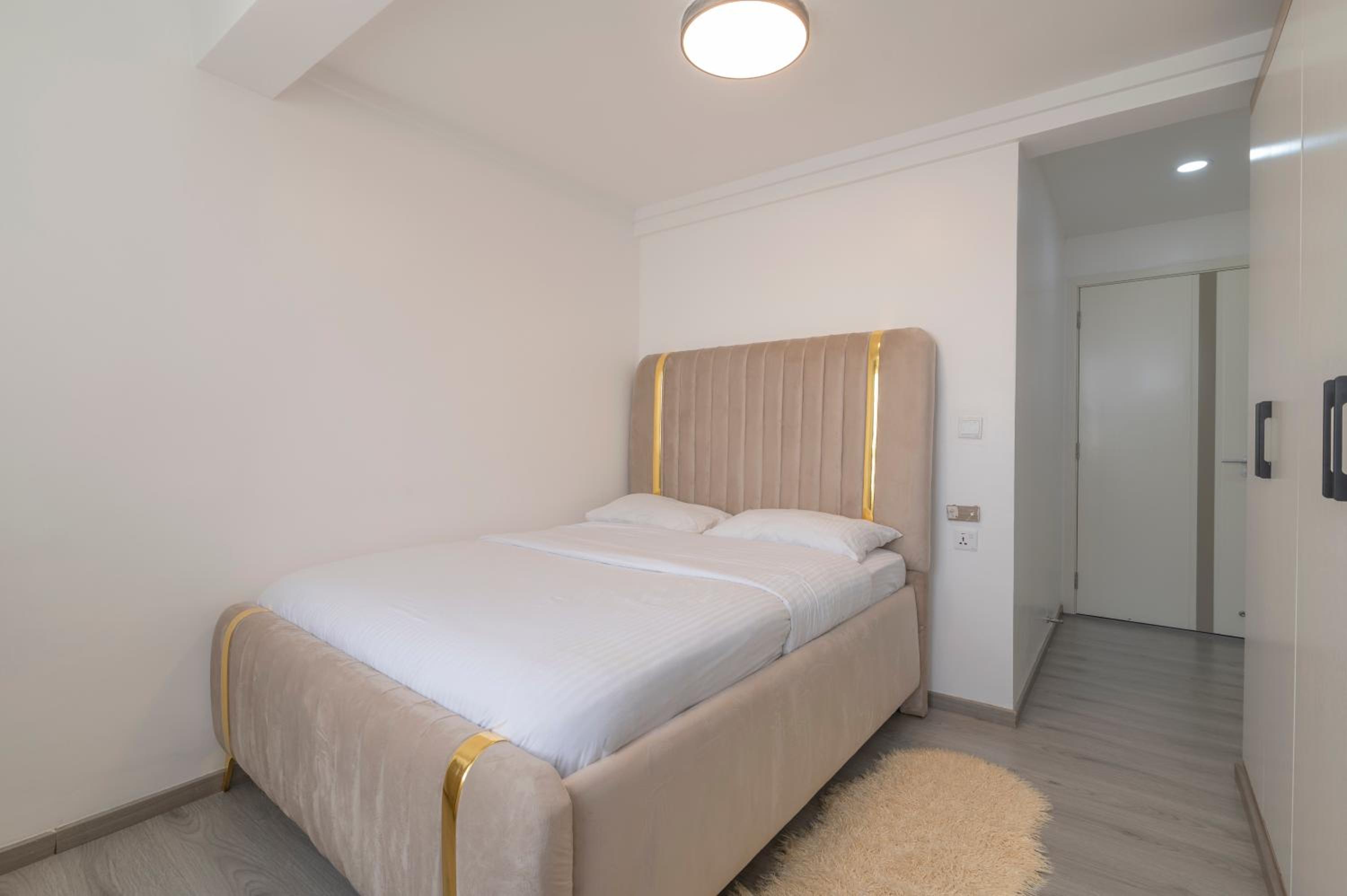 1BR Urban Elegance Kilimani view 3