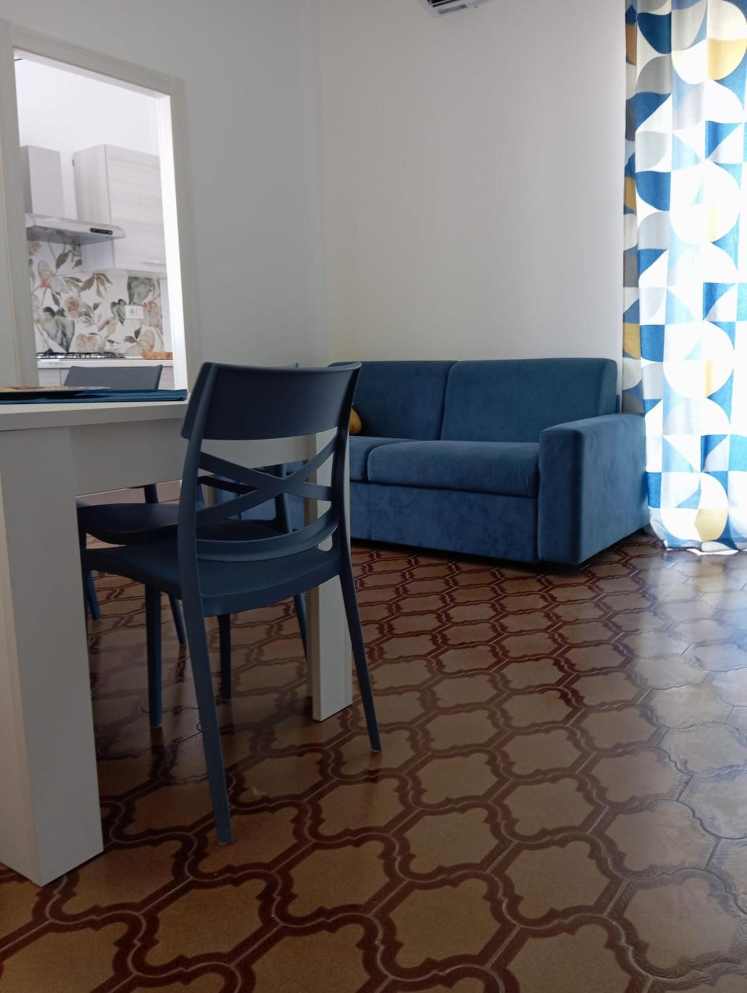 Victor' apartment photo 4