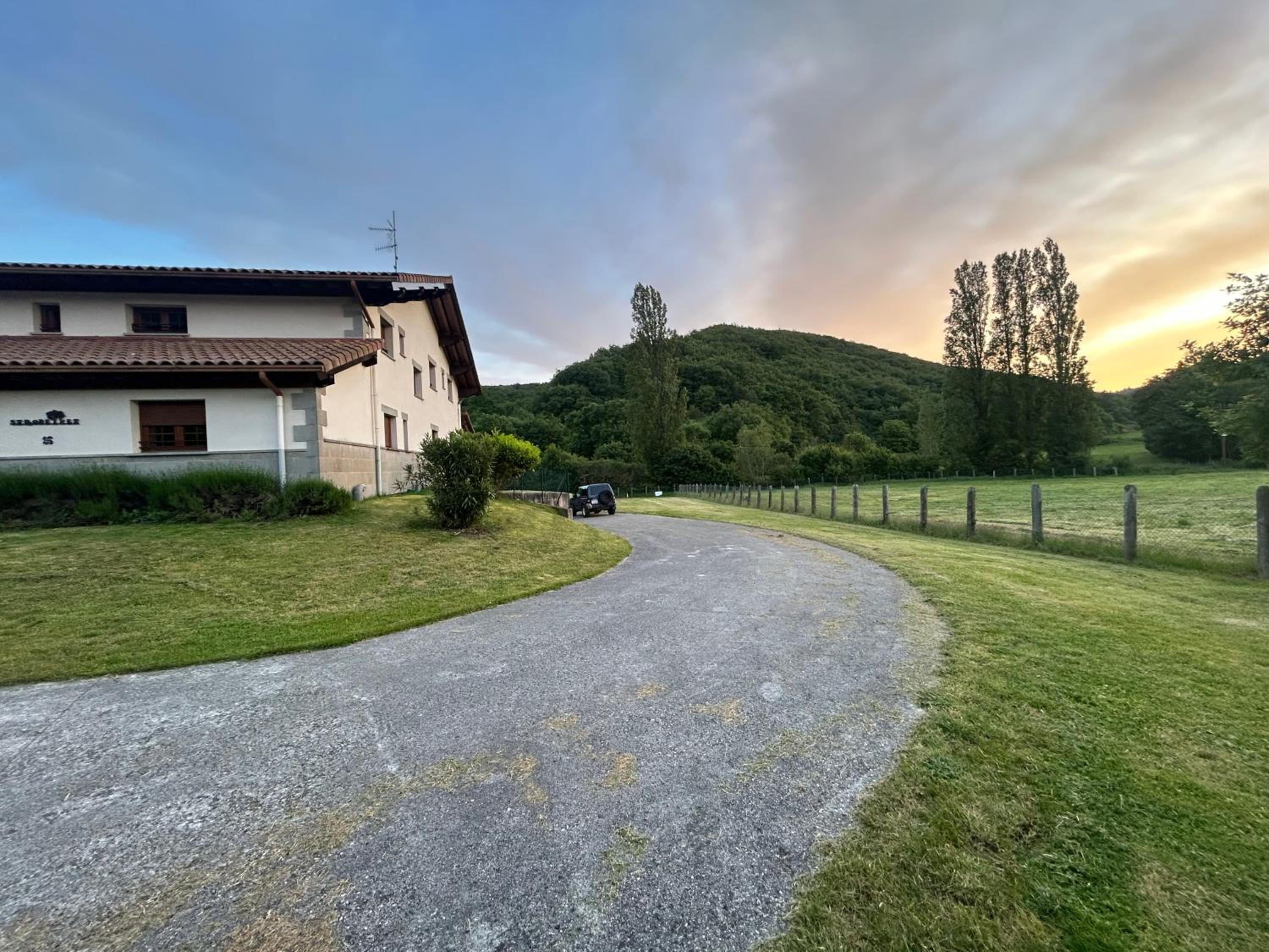 Casa Rural Sarobetxea en Larrayoz, Navarra