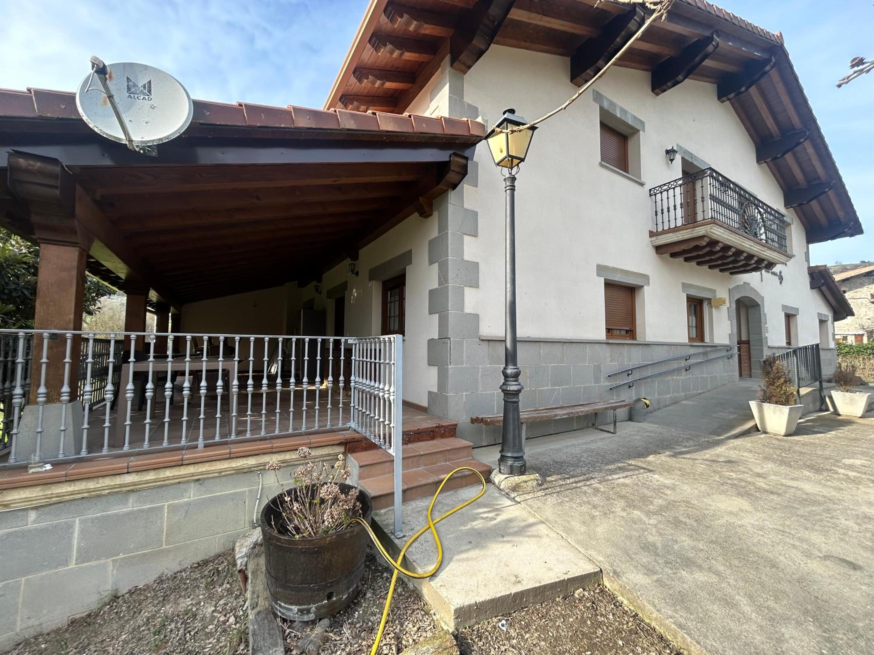 Casa Rural Sarobetxea en Larrayoz, Navarra