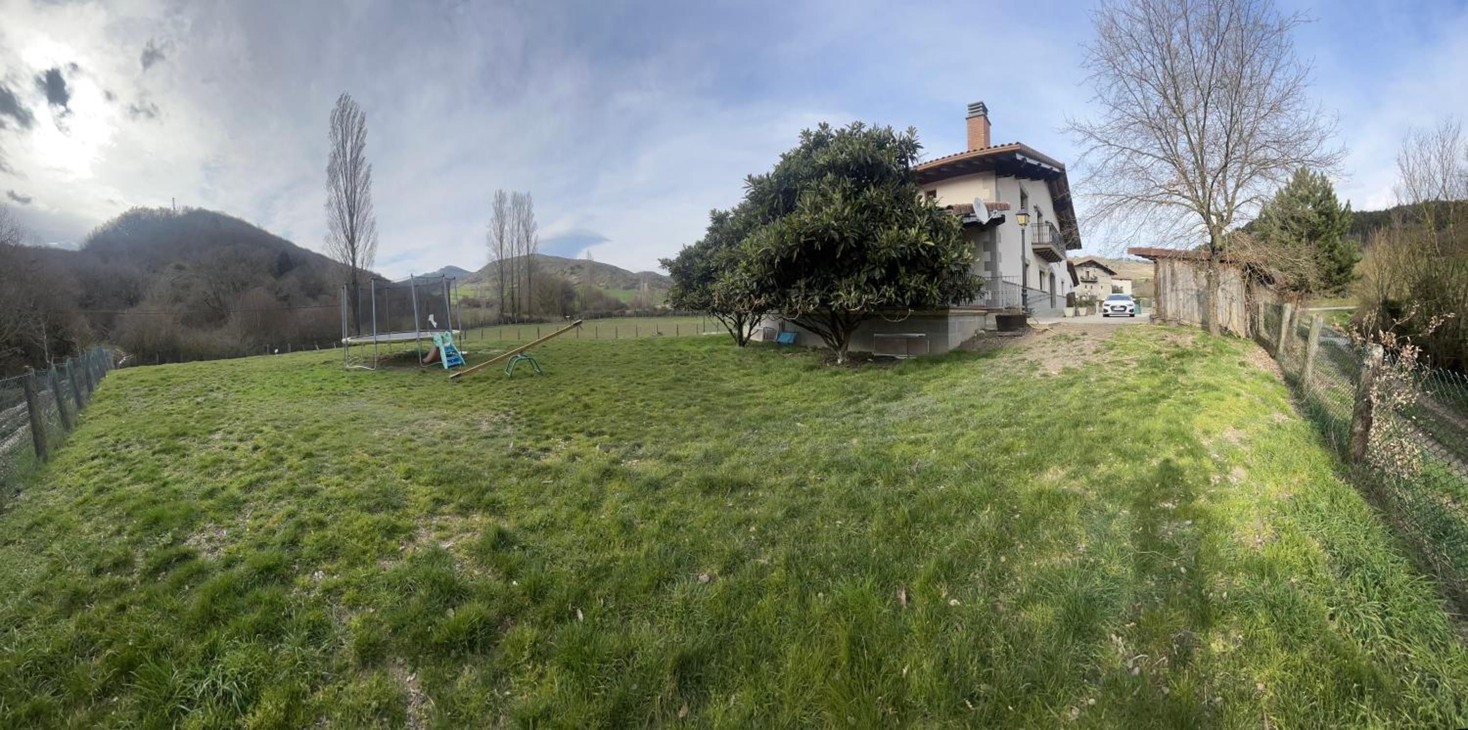 Casa Rural Sarobetxea en Larrayoz, Navarra