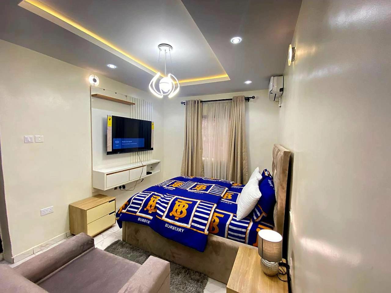 The perfect studio apartment view 5