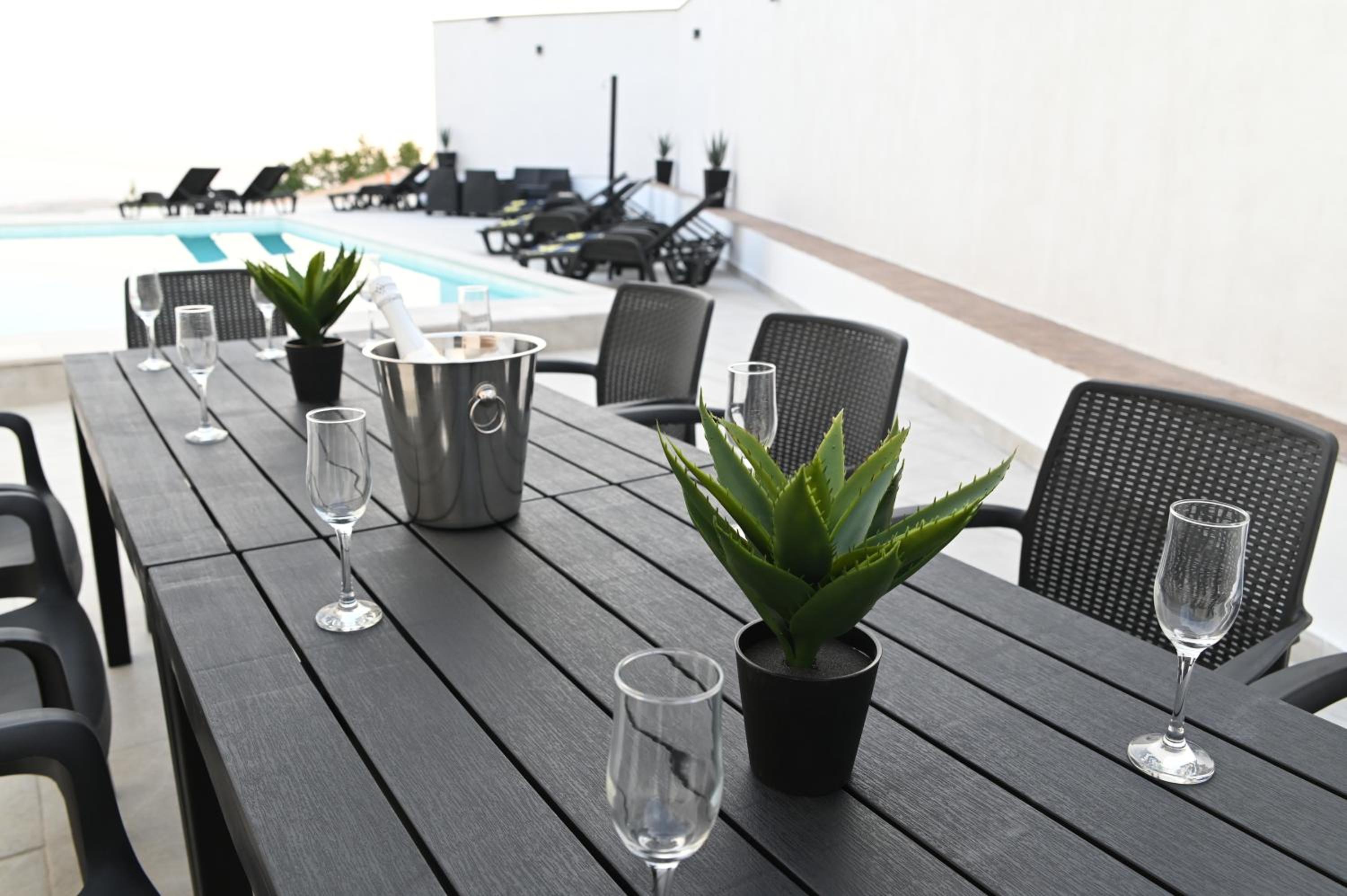 Villa Panorama - Private heated pool and jacuzzi with ocean view