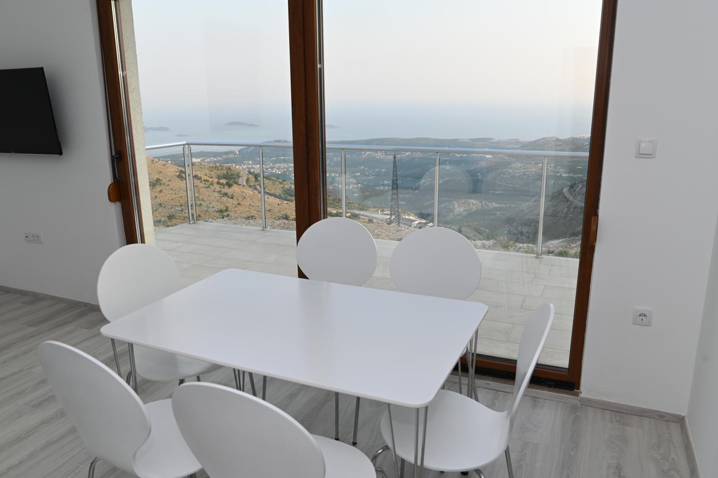Villa Panorama - Private heated pool and jacuzzi with ocean view