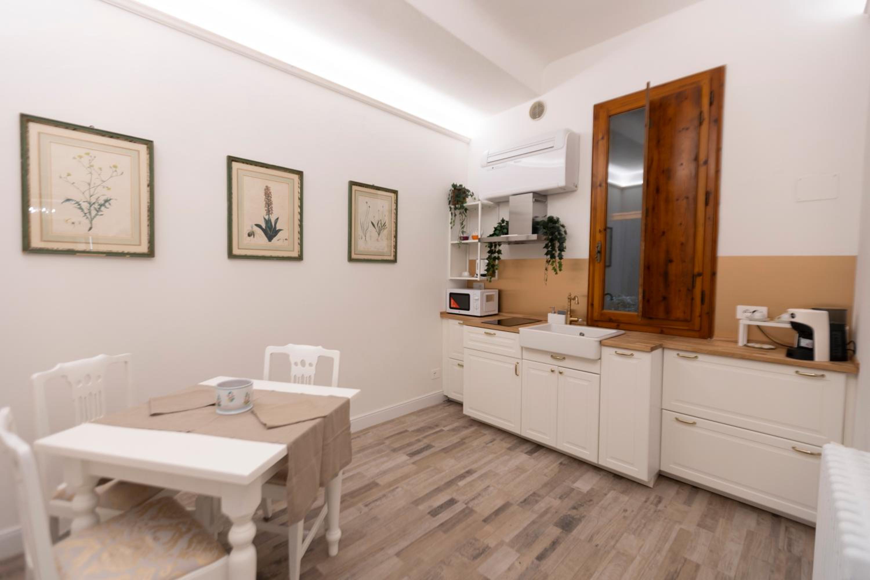 LC41 Suites
