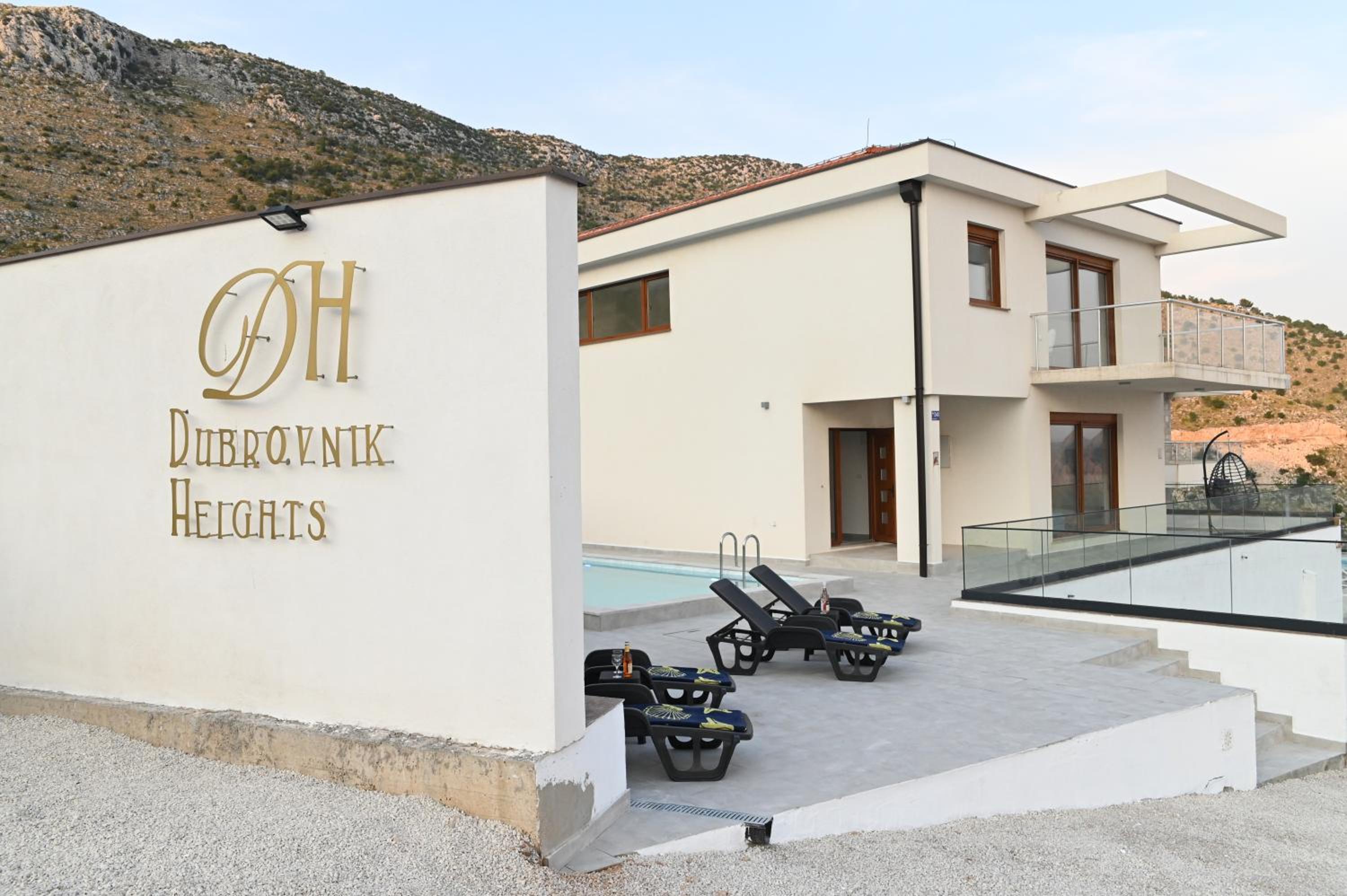 Villa Panorama - Private heated pool and jacuzzi with ocean view