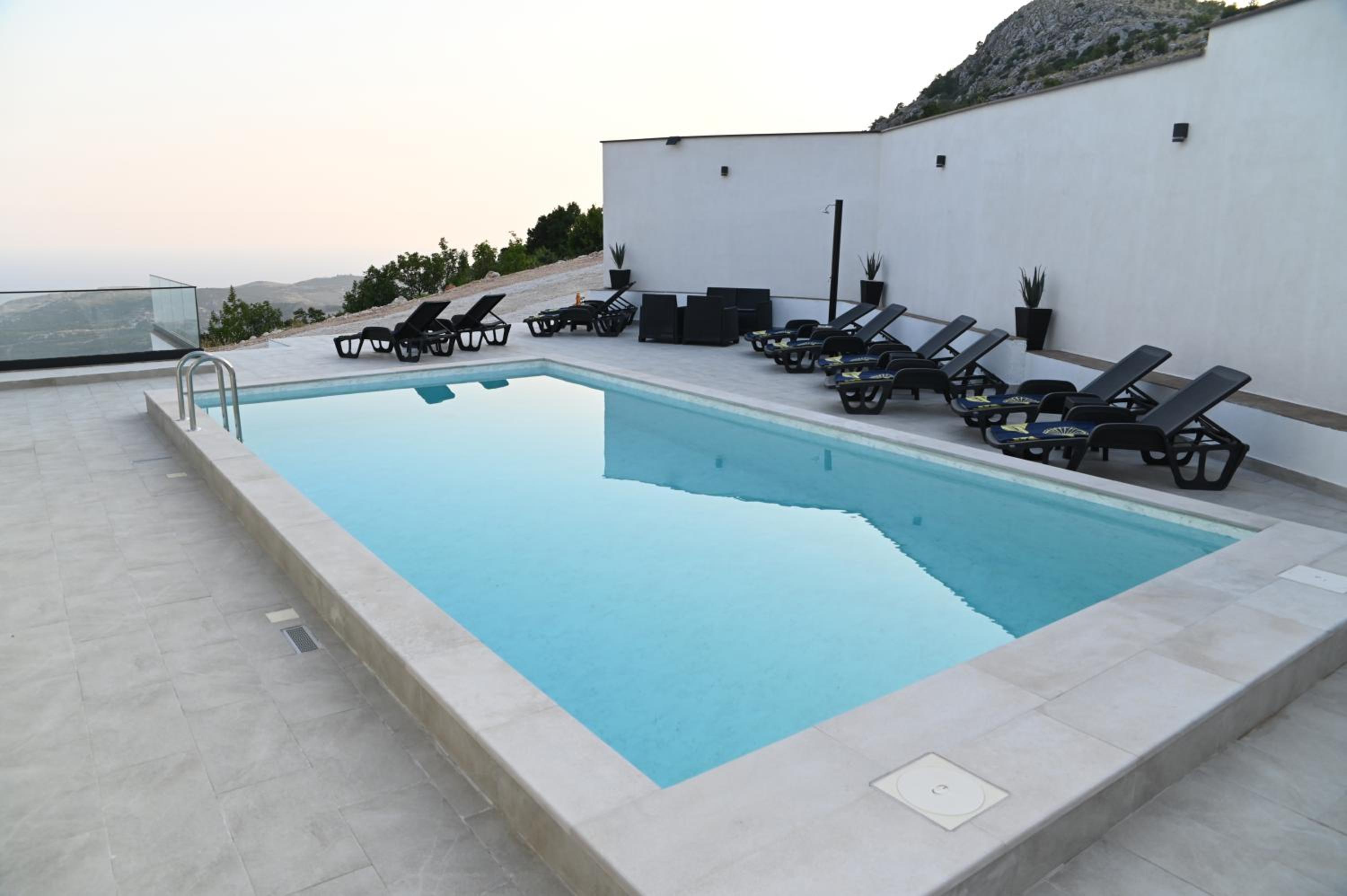 Villa Panorama - Private heated pool and jacuzzi with ocean view