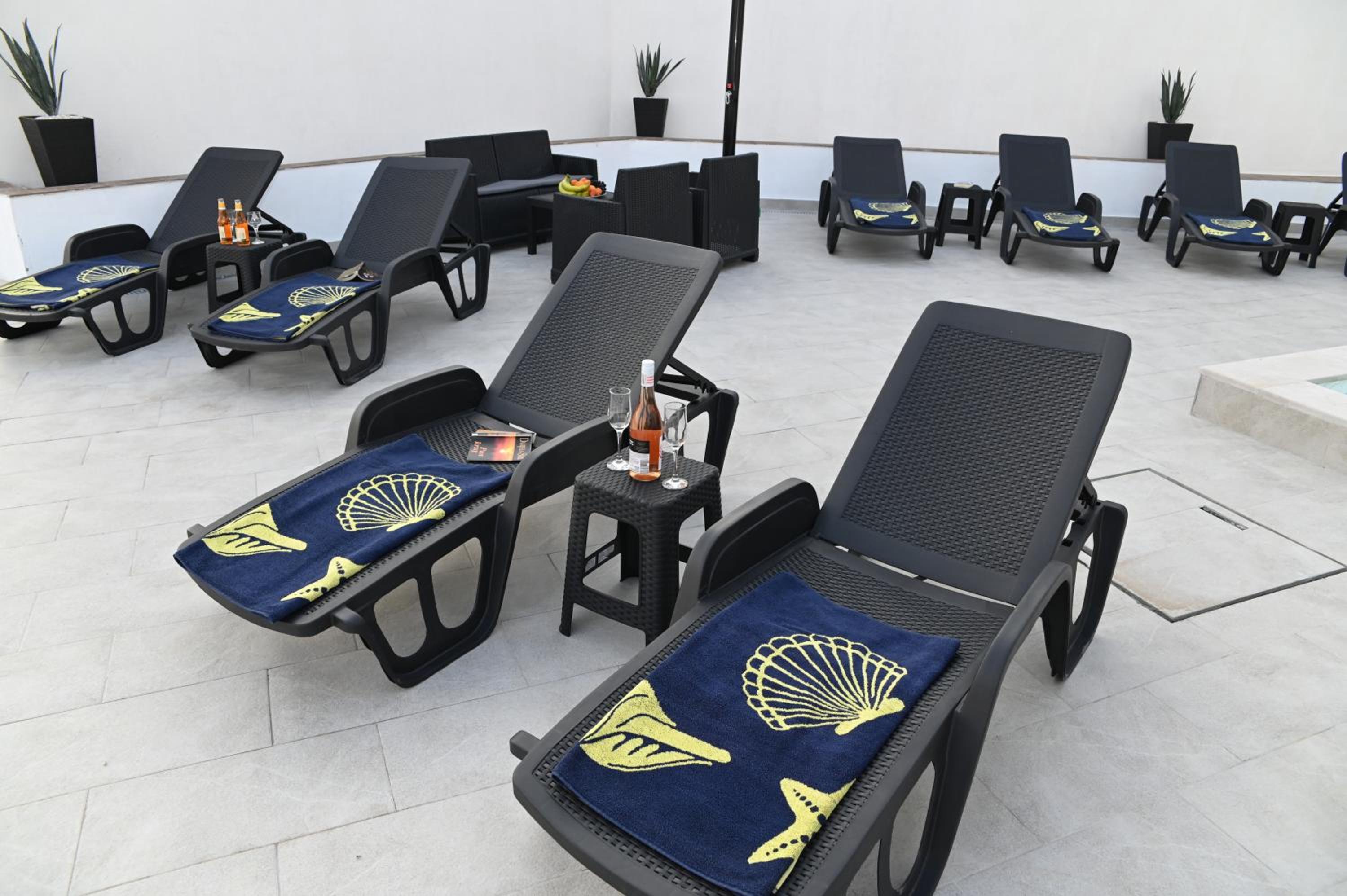 Villa Panorama - Private heated pool and jacuzzi with ocean view