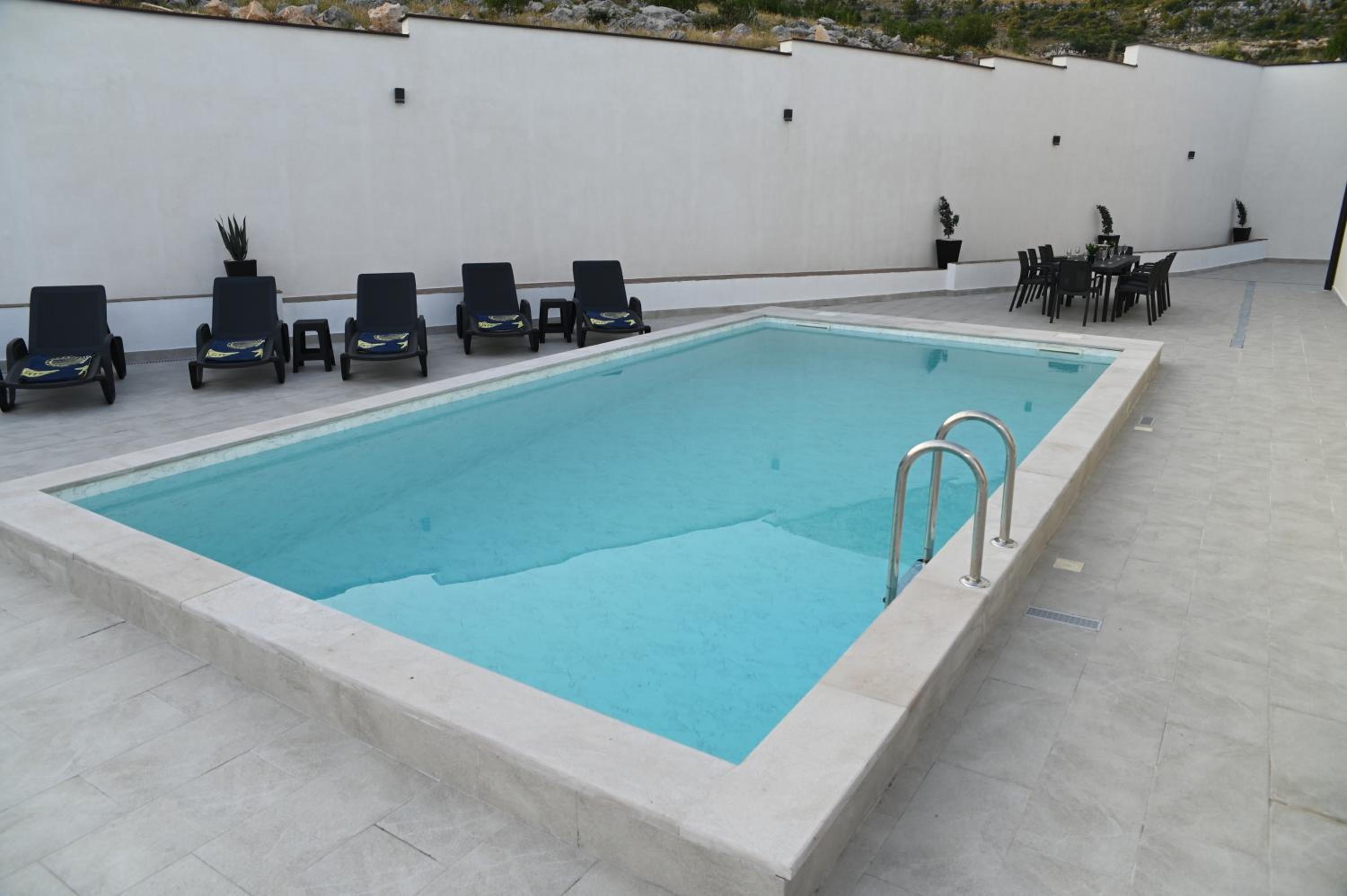 Villa Panorama - Private heated pool and jacuzzi with ocean view